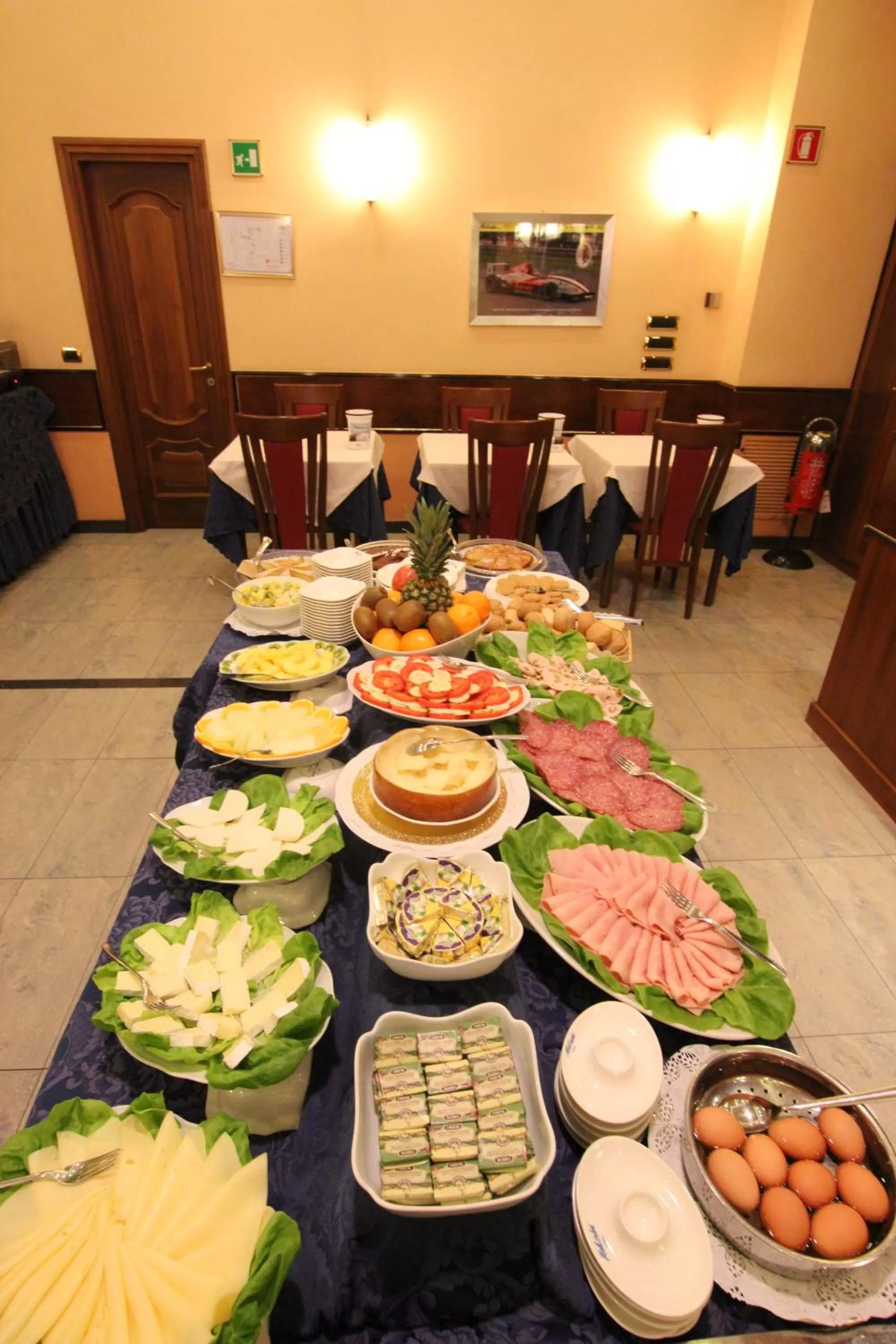 Food and drinks in Mokinba Hotels King