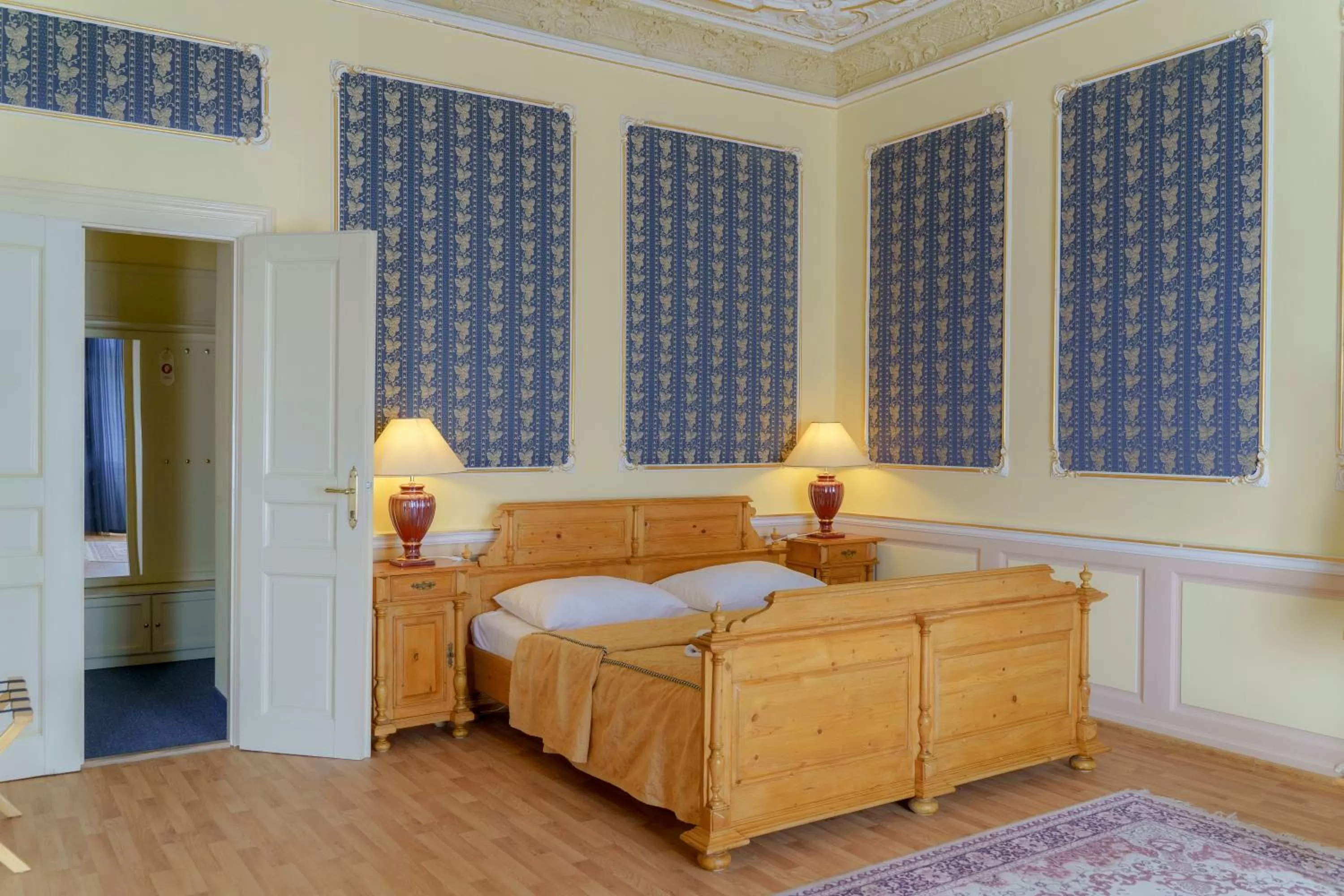 Bedroom, Bed in Hotel Heluan