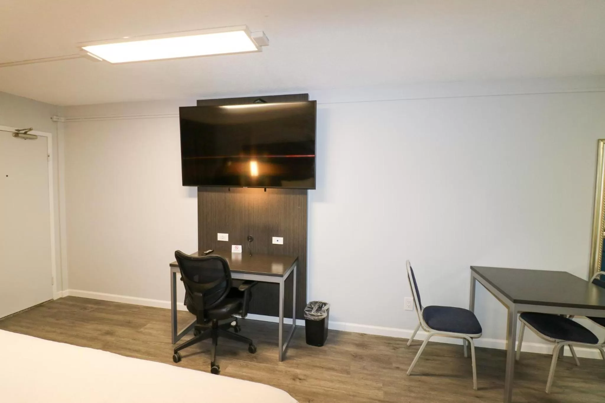 Coffee/tea facilities in Envi Boutique Hotel Henderson-Evansville South