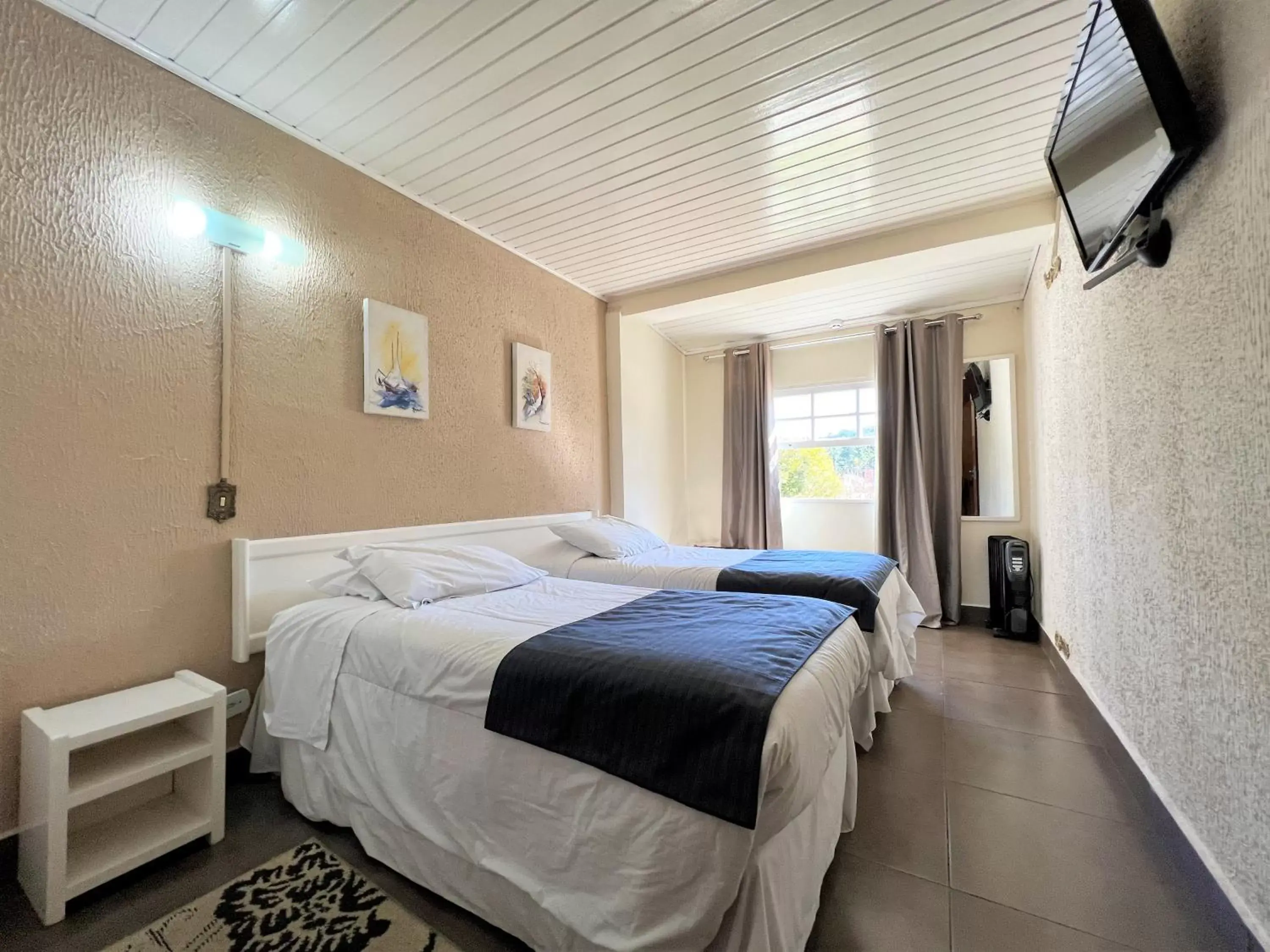 Standard Double Room in Hotel Solar da Montanha Standard Double Room in Hotel Solar da Montanha