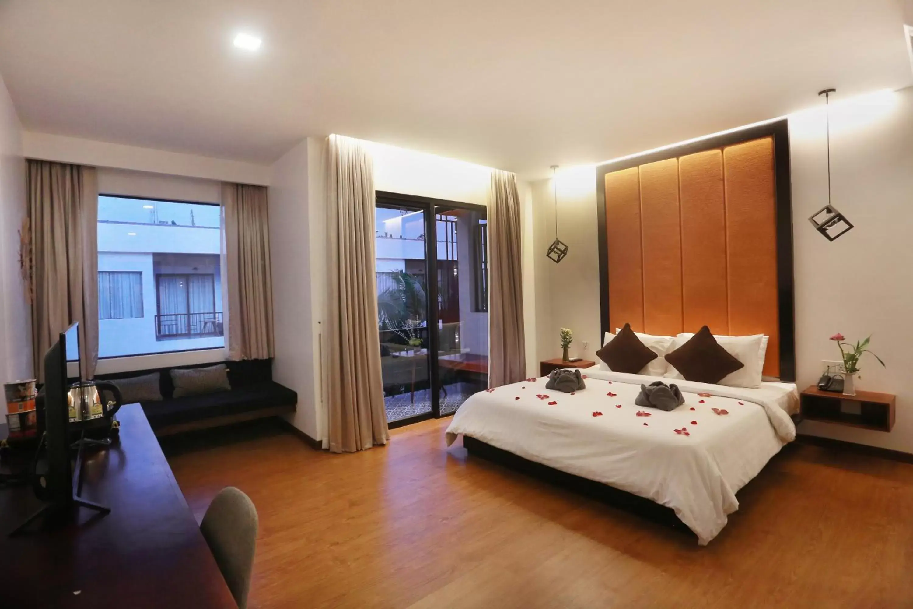 Studio Double With Balcony Pool View @ Free Pickup in Central Corner d'Angkor Studio Double With Balcony Pool View @ Free Pickup in Central Corner d'Angkor