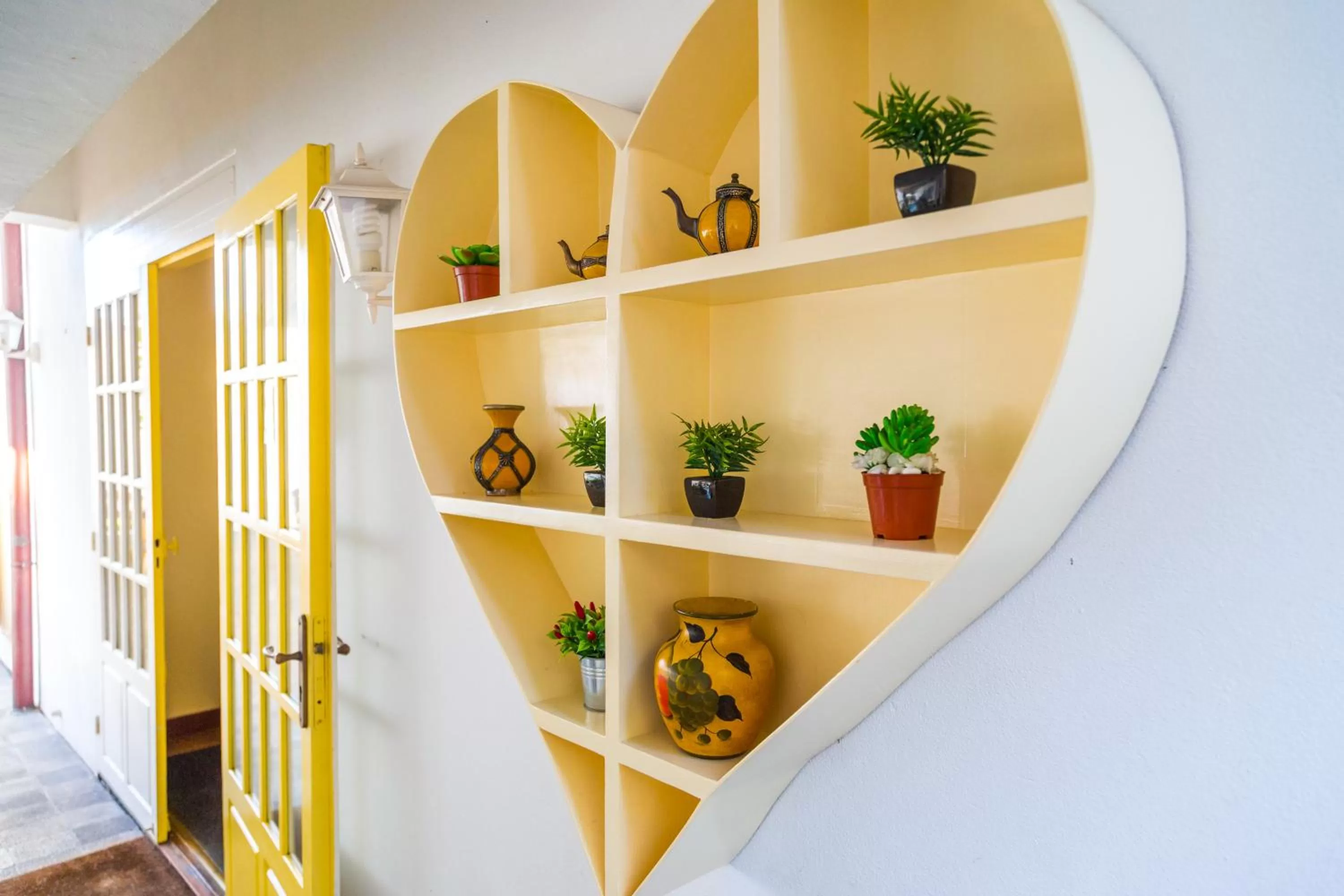 Decorative detail in Le Juliette Dodu- Le charme d'un monument historique