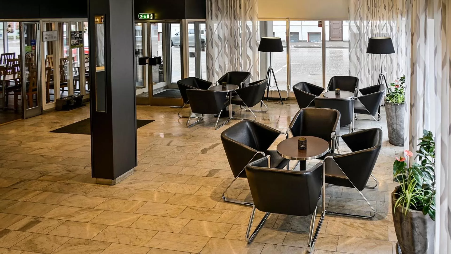 Lobby or reception in Hotel Amadeus by First