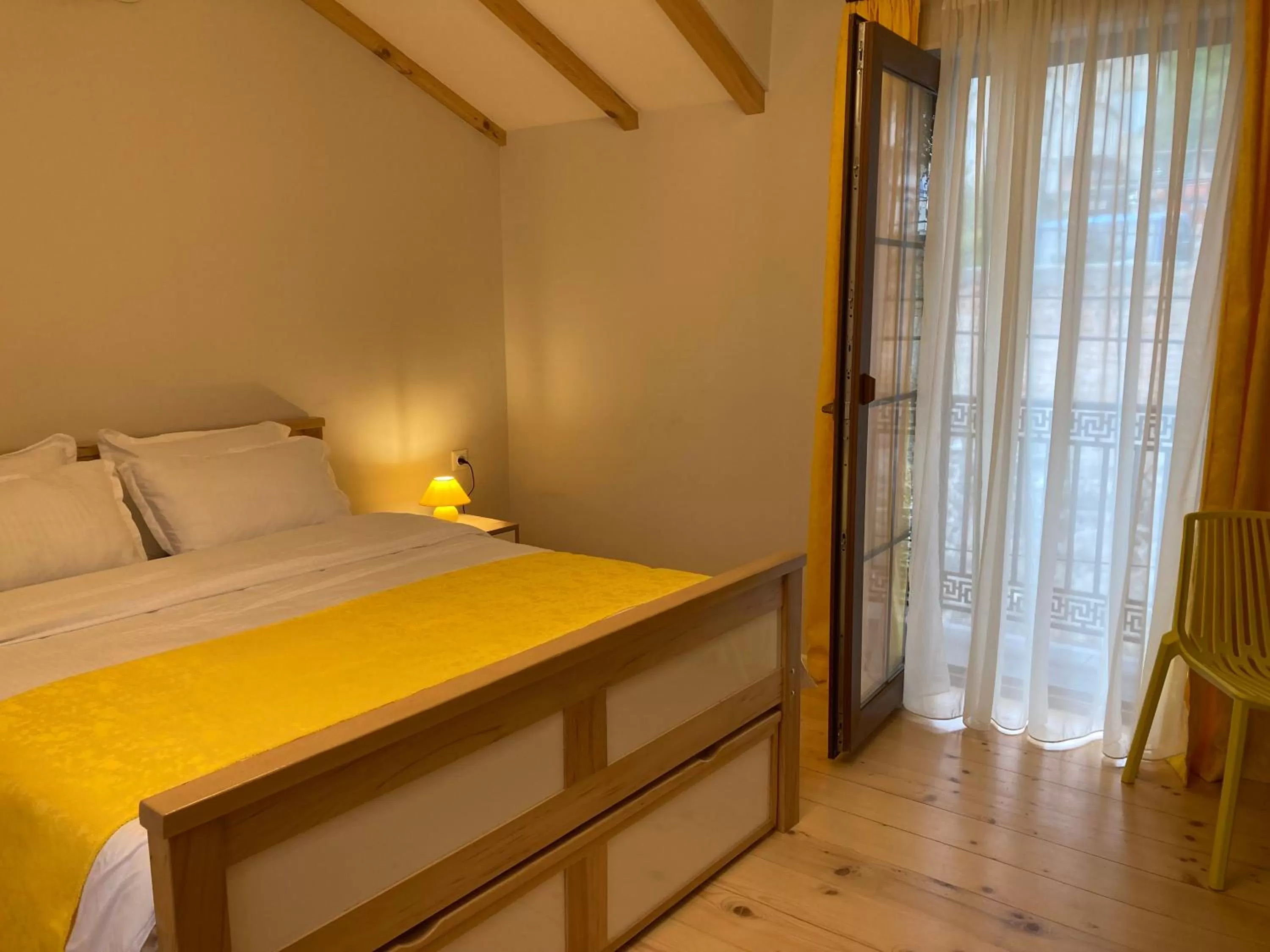 Bed in Borjomi Yellow Hotel