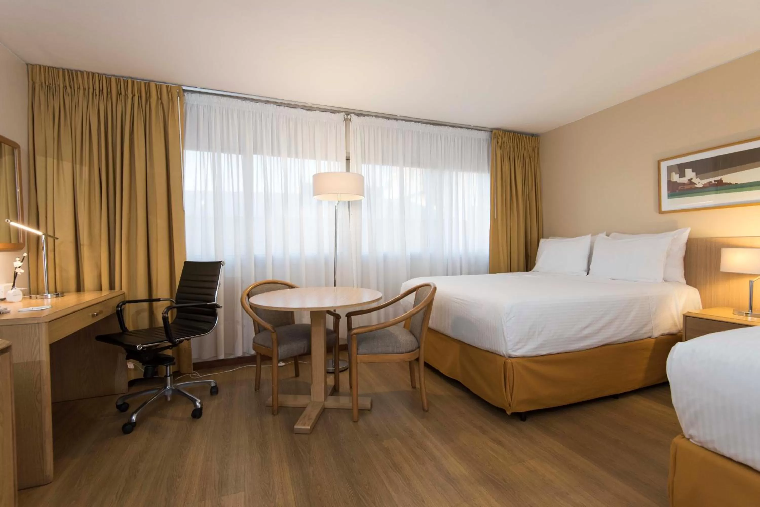 Photo of the whole room, Bed in Holiday Inn Montevideo by IHG
