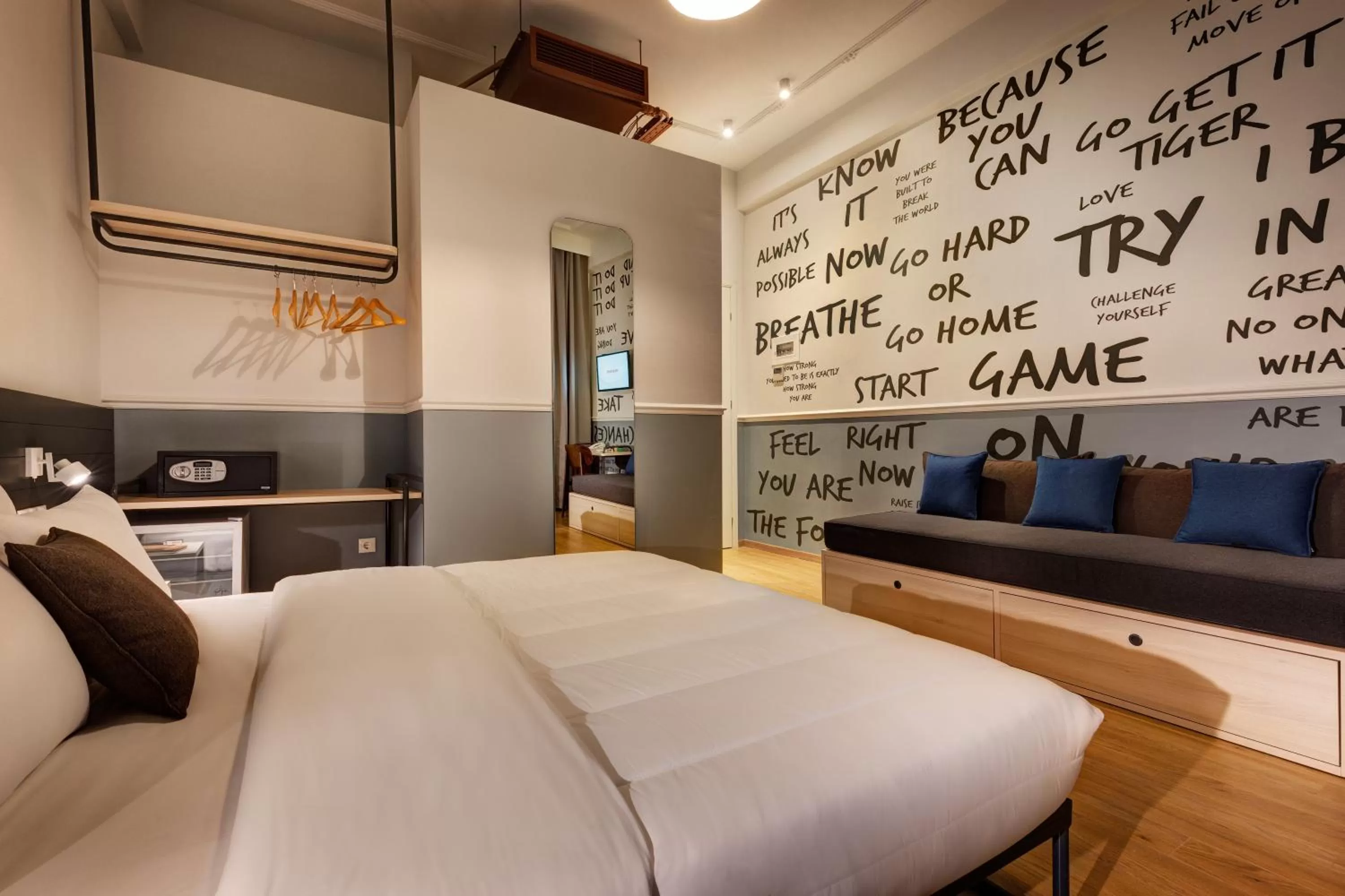 Living room, Bed in Colors Urban Hotel Thessaloniki