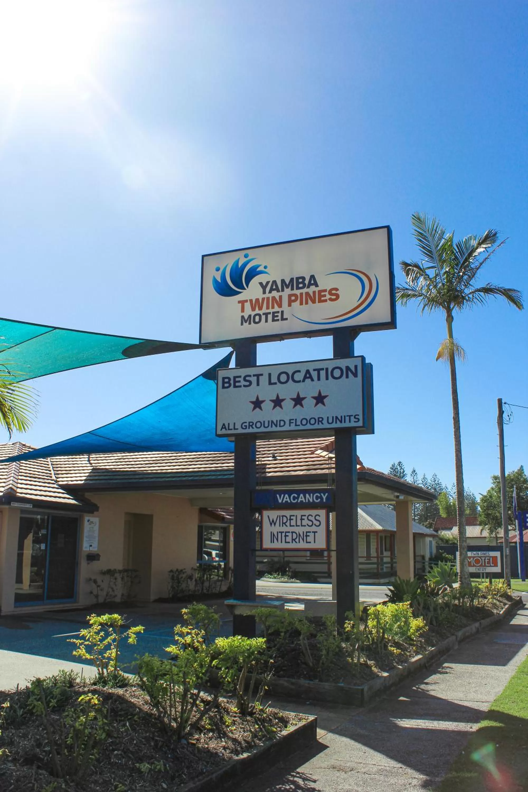 Yamba Twin Pines Motel