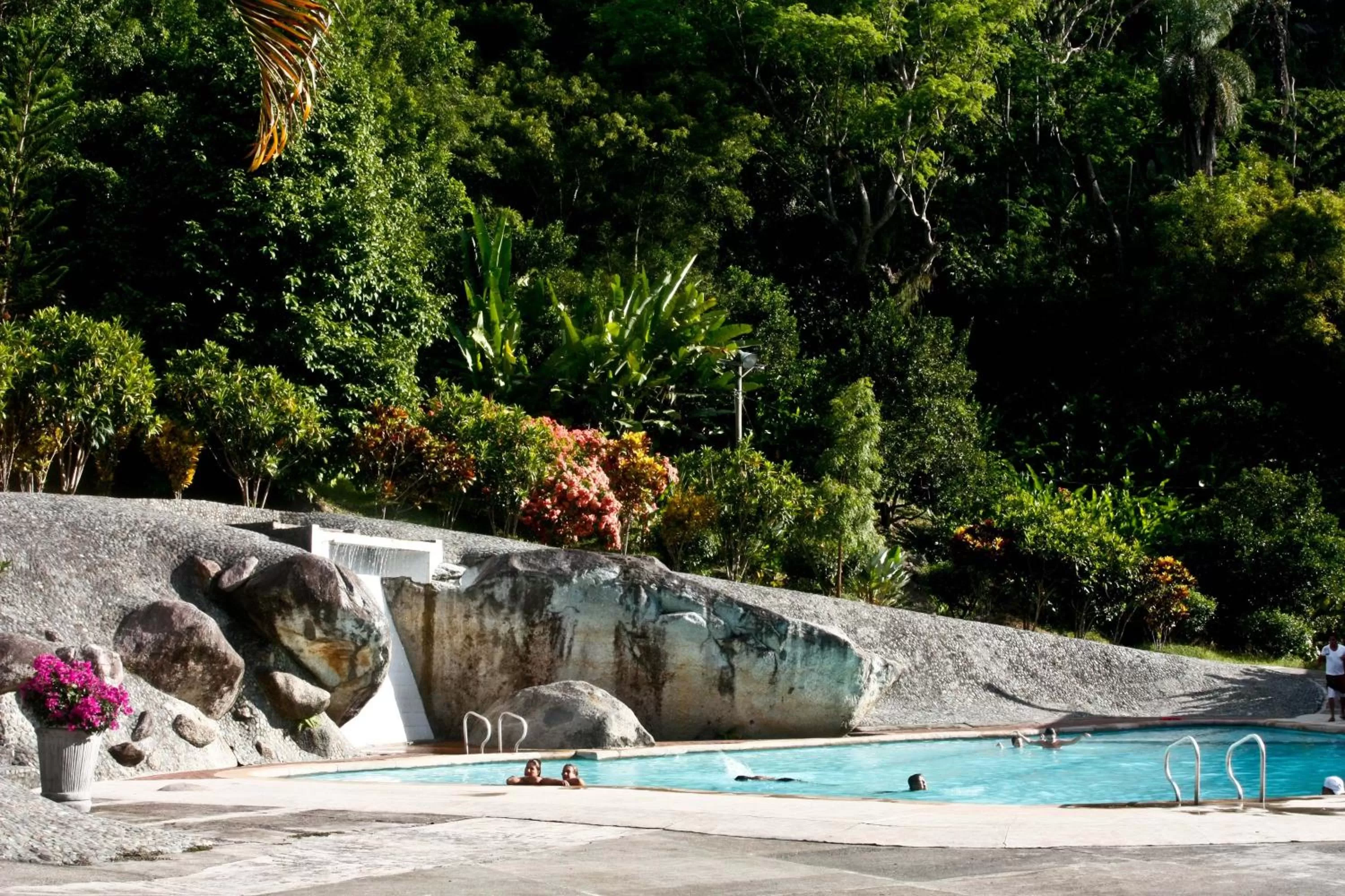 Pool view in Rio Escondido