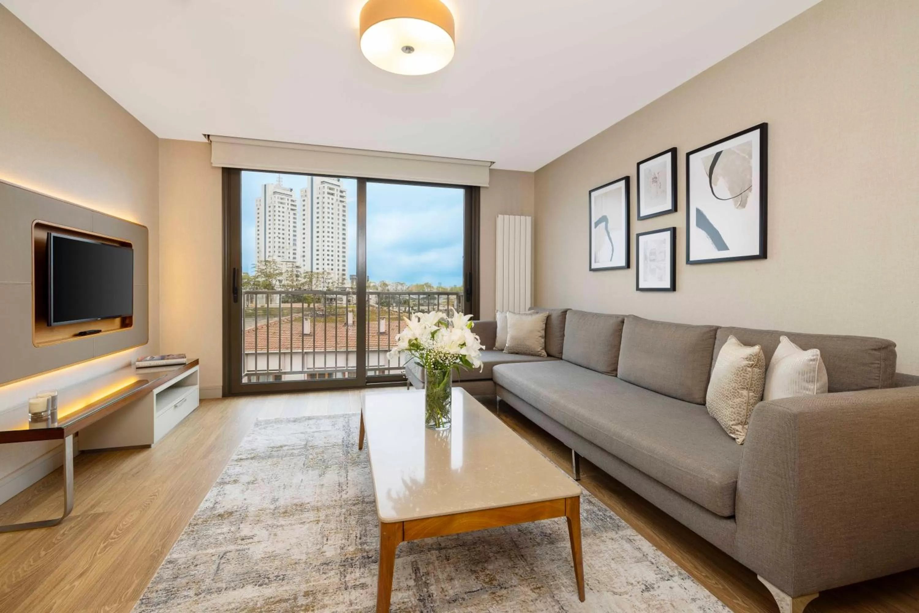 TV and multimedia in Tzl Suites Hotel Nişantaşı