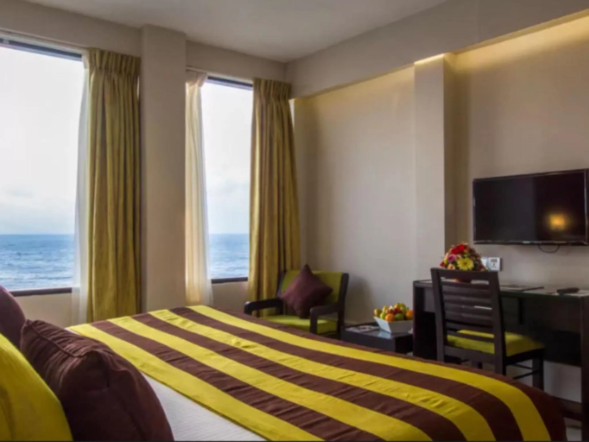 View (from property/room), Bed in The Ocean Colombo - Guaranteed Sea View Rooms