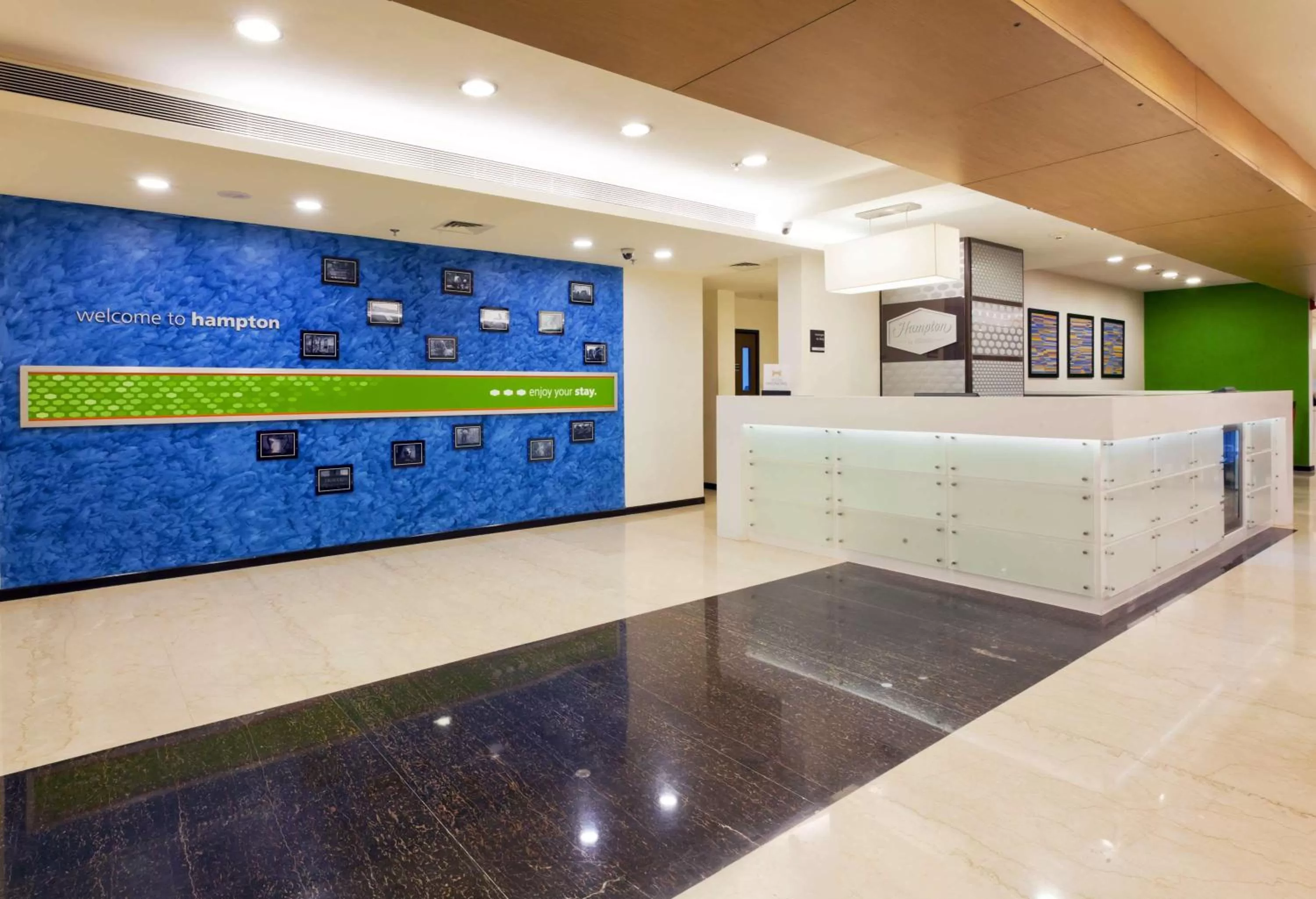 Lobby or reception in Hampton by Hilton Vadodara-Alkapuri