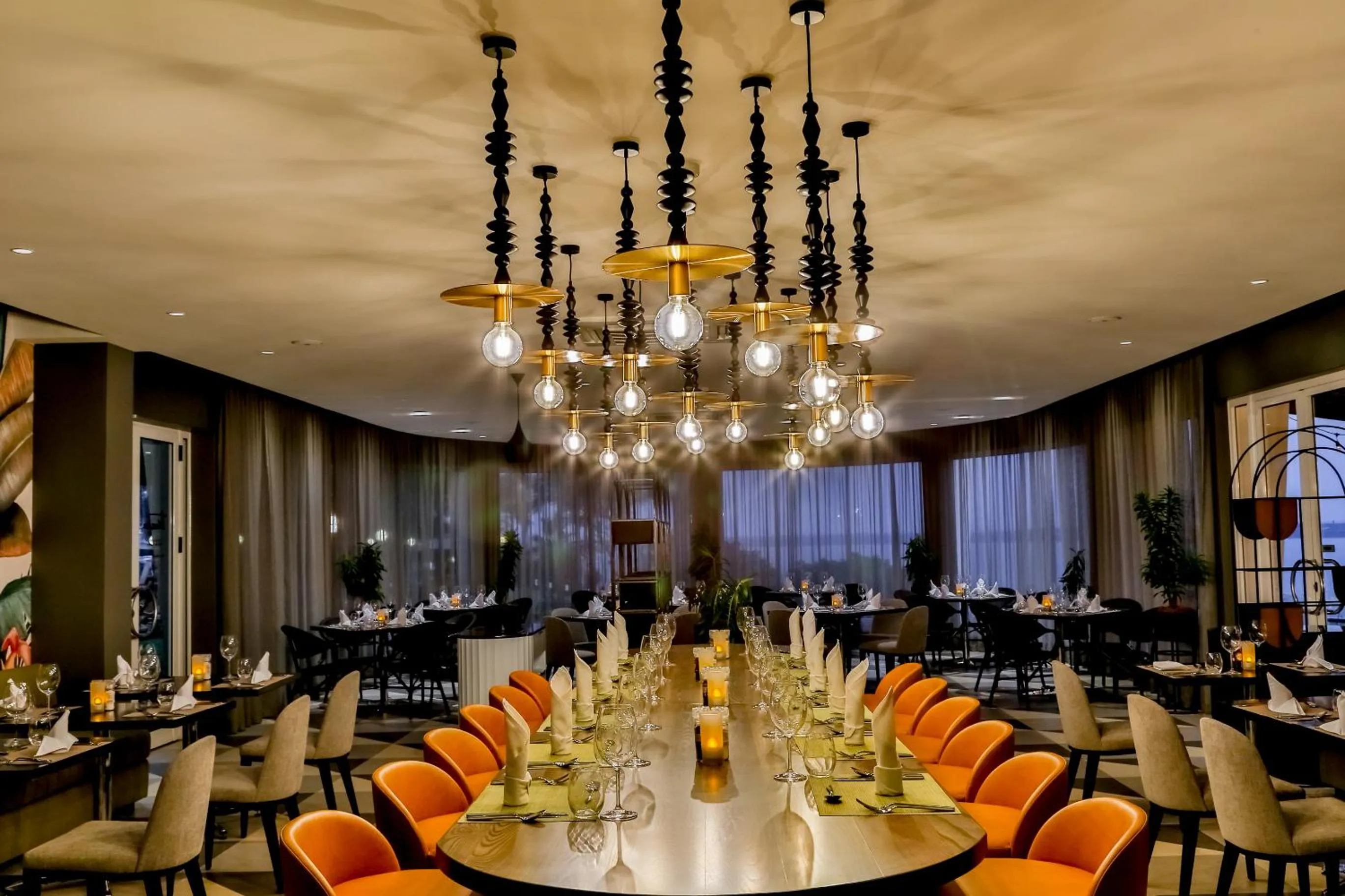 Restaurant/places to eat in Hotel Cardoso