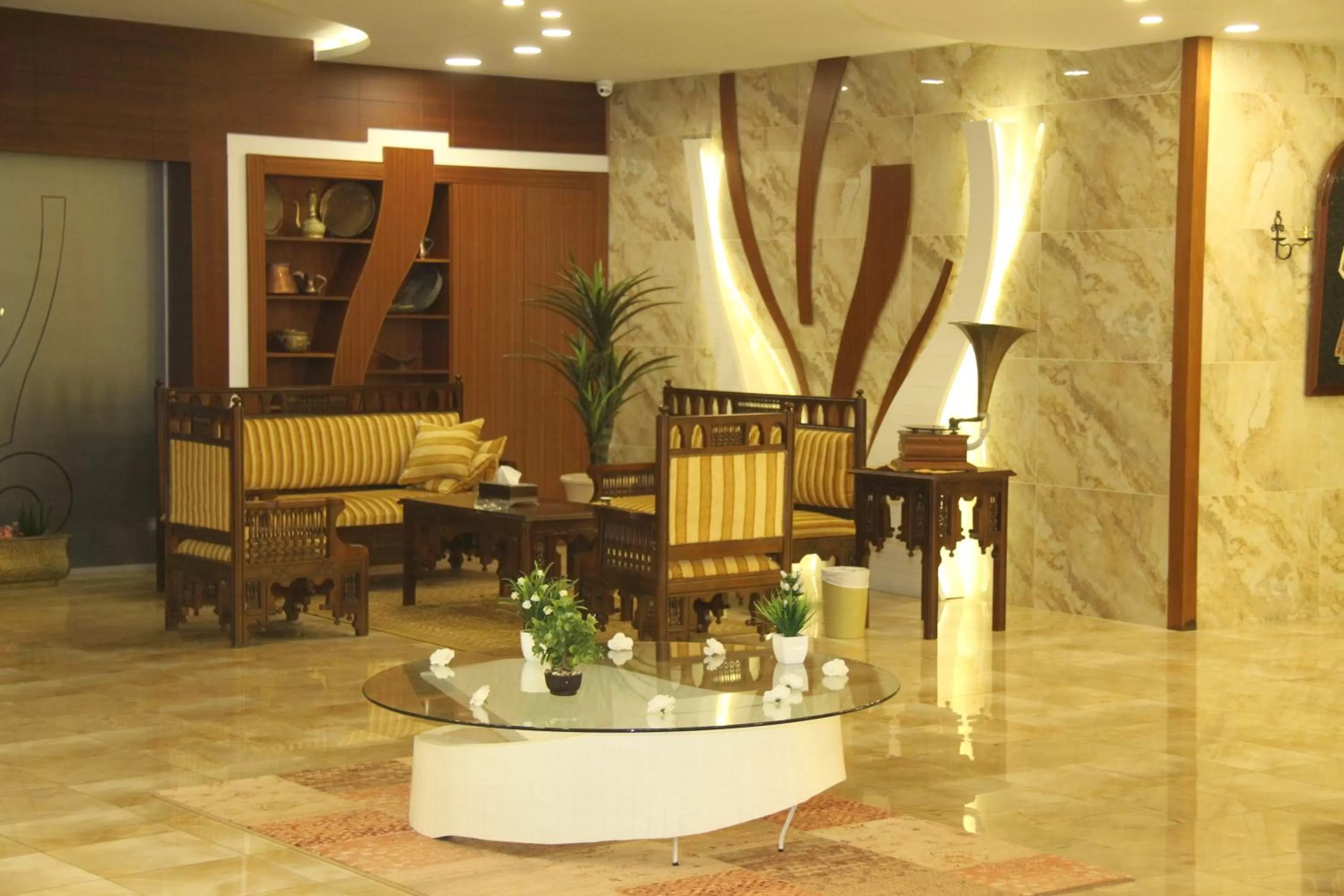 Lobby or reception, Restaurant/Places to Eat in Saleem Afandi Hotel