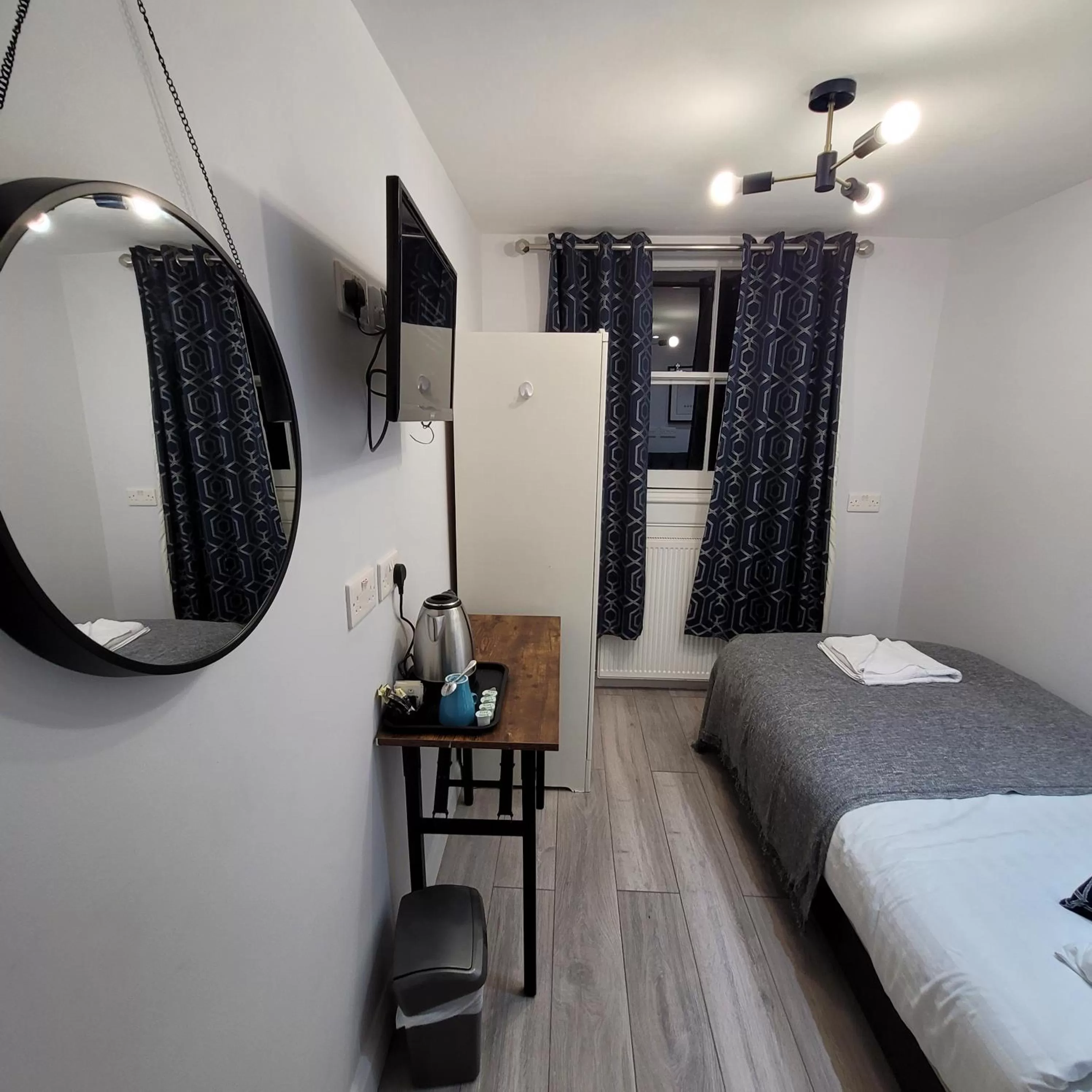 Bed in Argyle Square Hotel