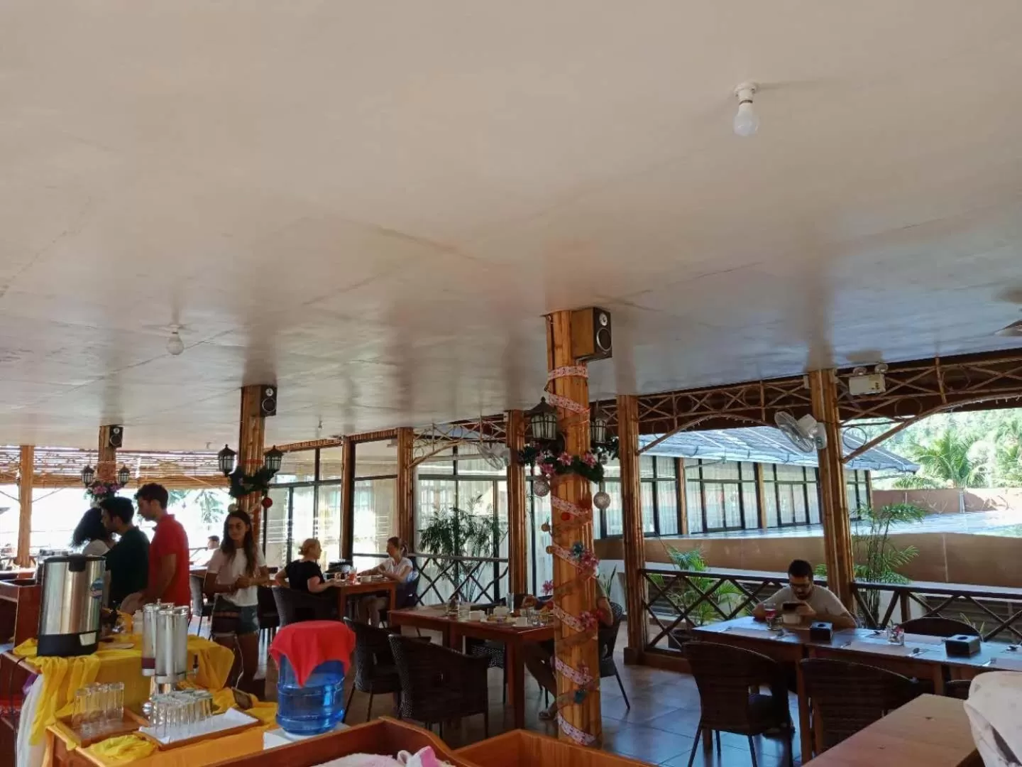 Restaurant/places to eat in One El Nido Suite