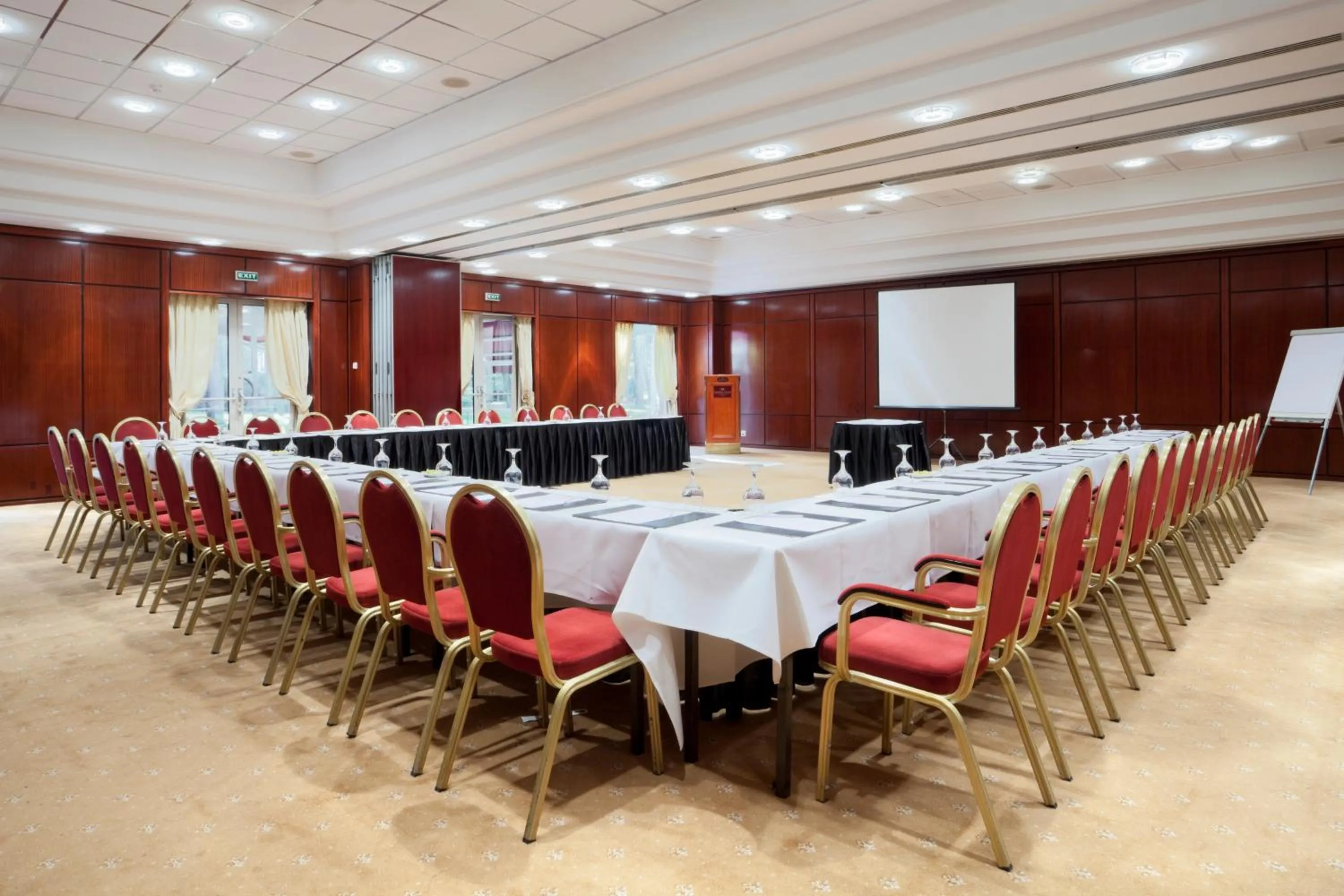 Business facilities in Crowne Plaza Bucharest by IHG