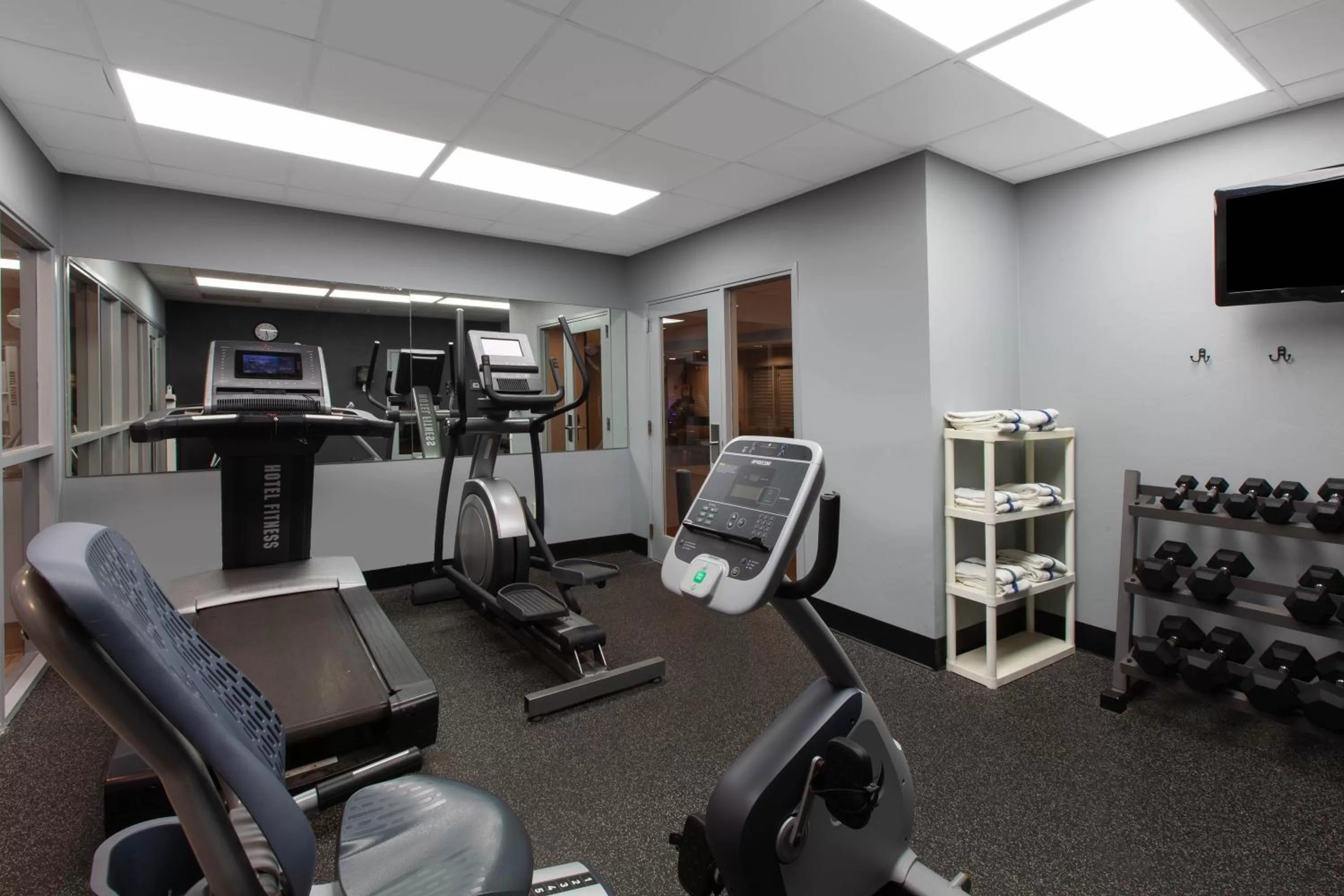 Fitness centre/facilities in Wingate by Wyndham Oklahoma City Airport