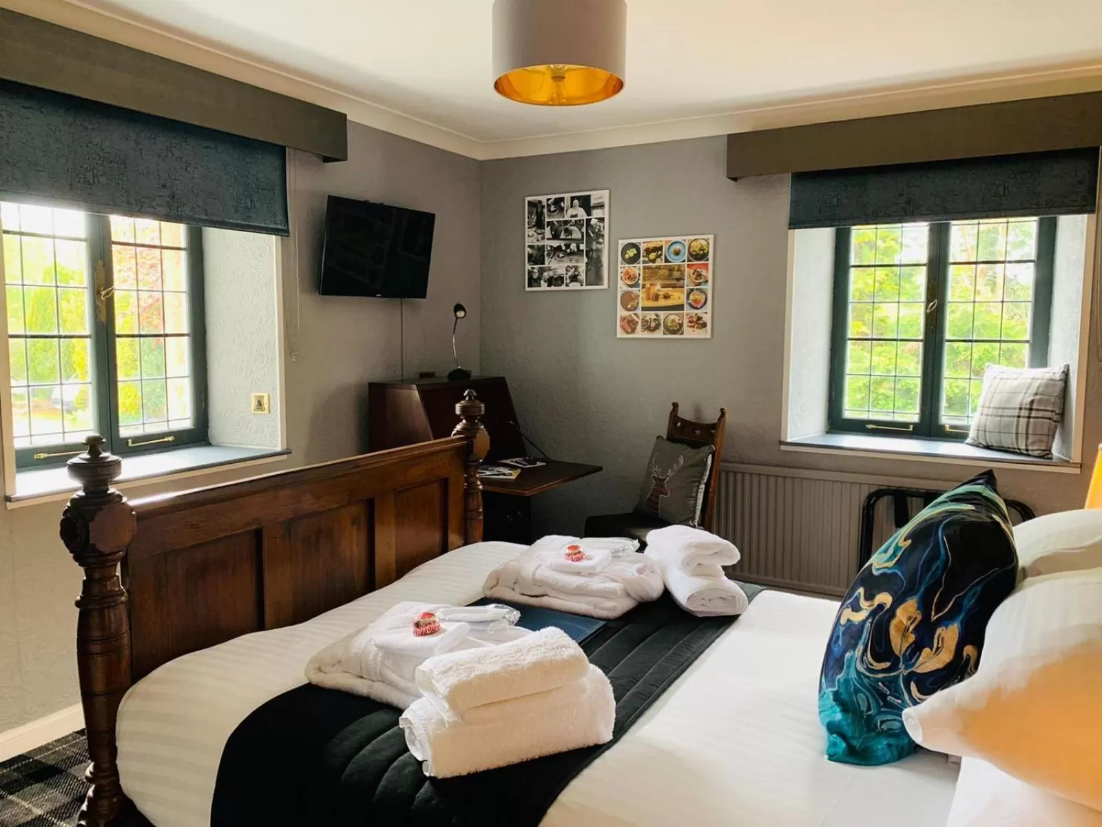 Bedroom in The Old Mill Inn