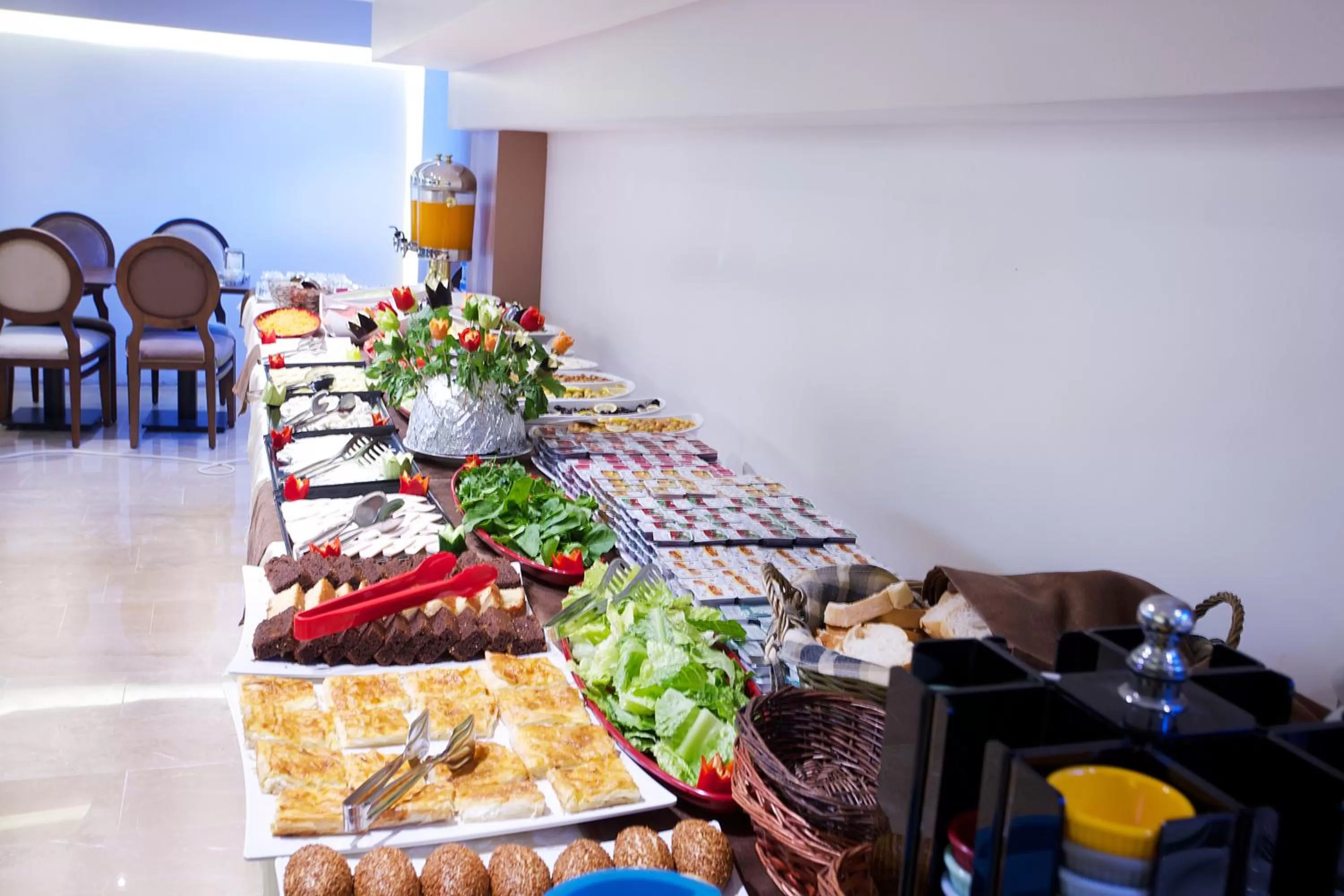 Food and drinks in Grand Sagcanlar Hotel