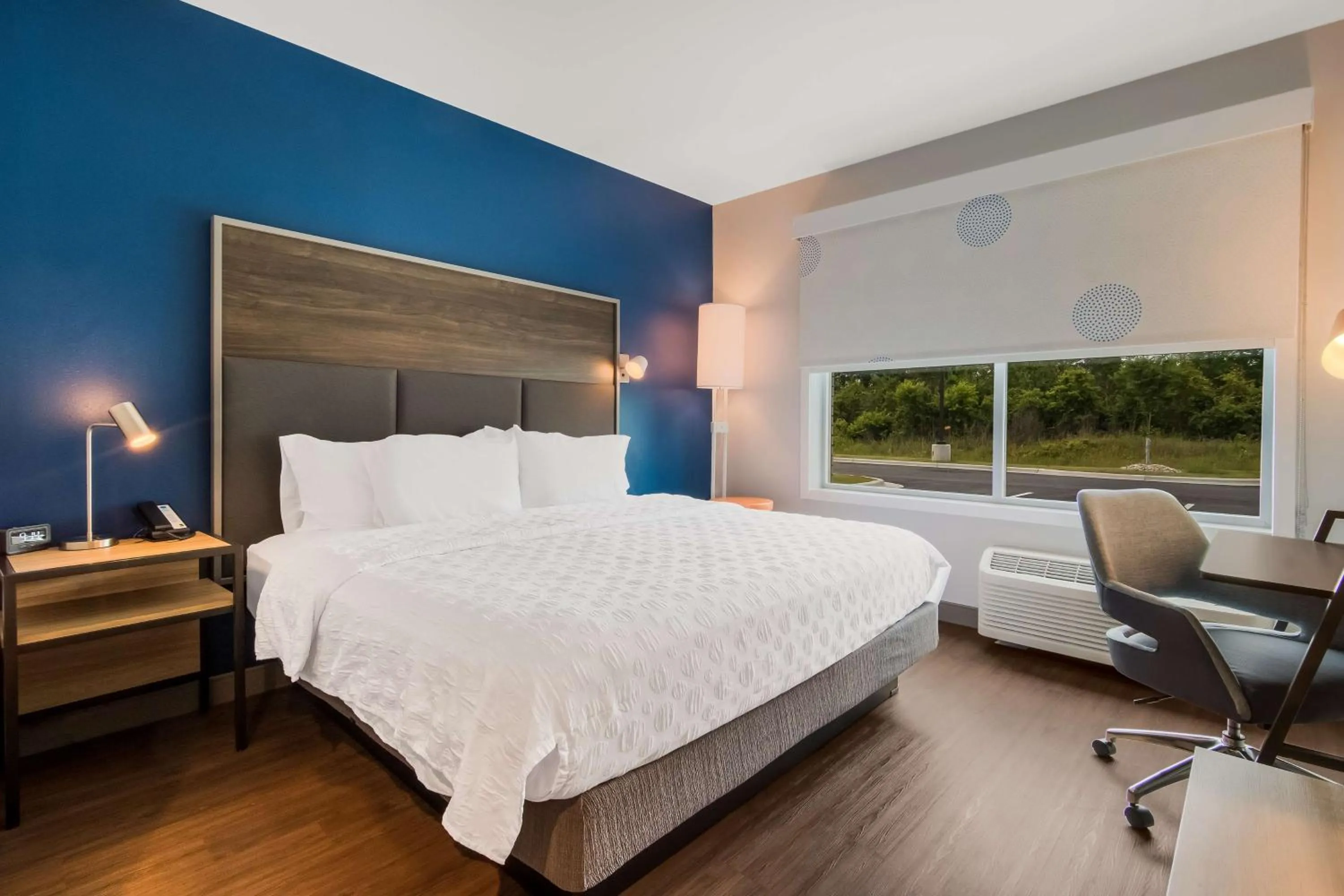 Bed in Tru By Hilton Wilson