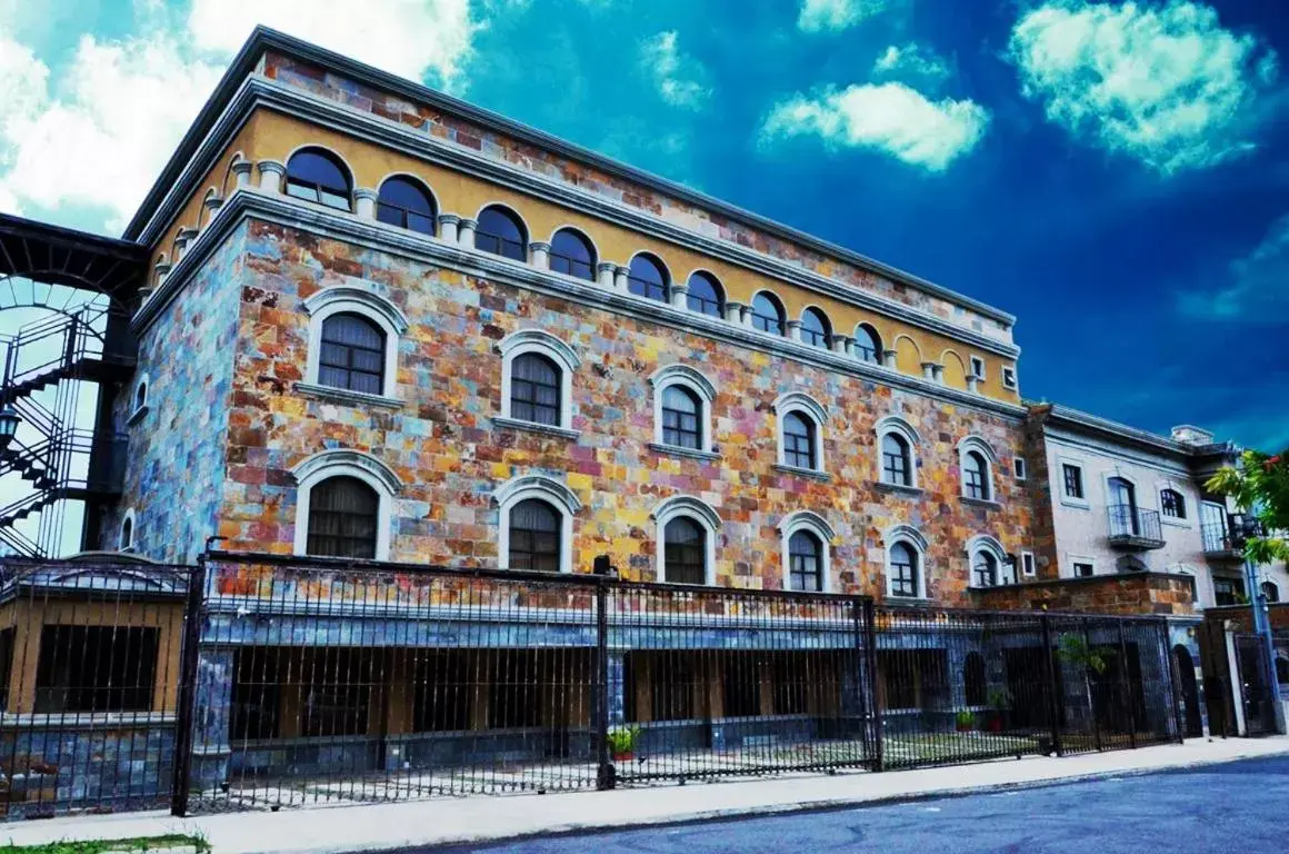 Hotel Plaza Real Suites & Apartments San Jose Hotel Plaza Real Suites & Apartments San Jose