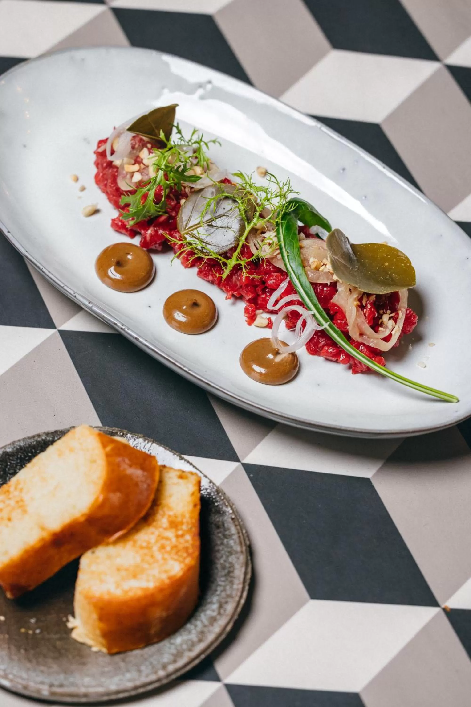 Restaurant/places to eat in Hotel Gilbert