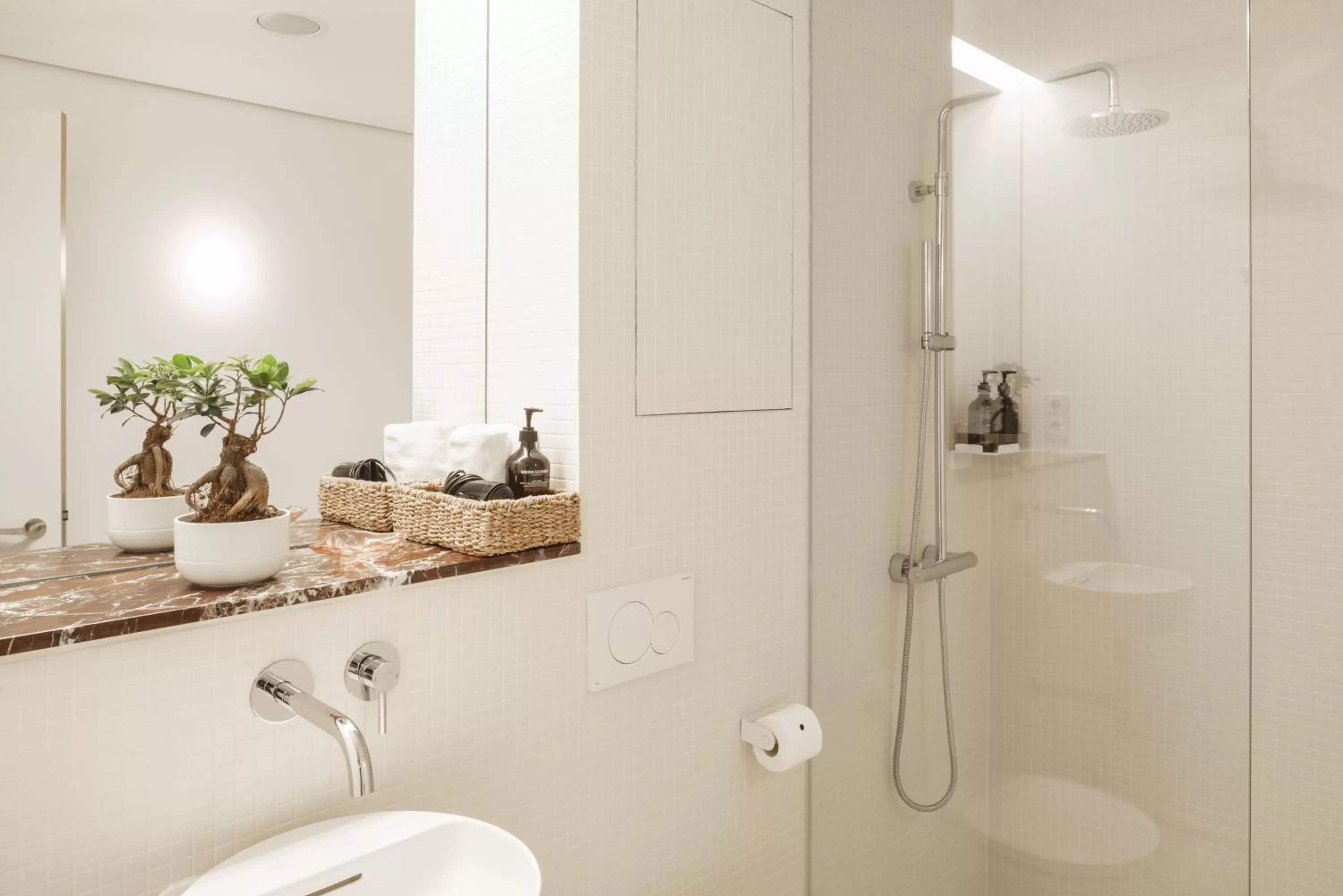 Shower in Haus im Tal