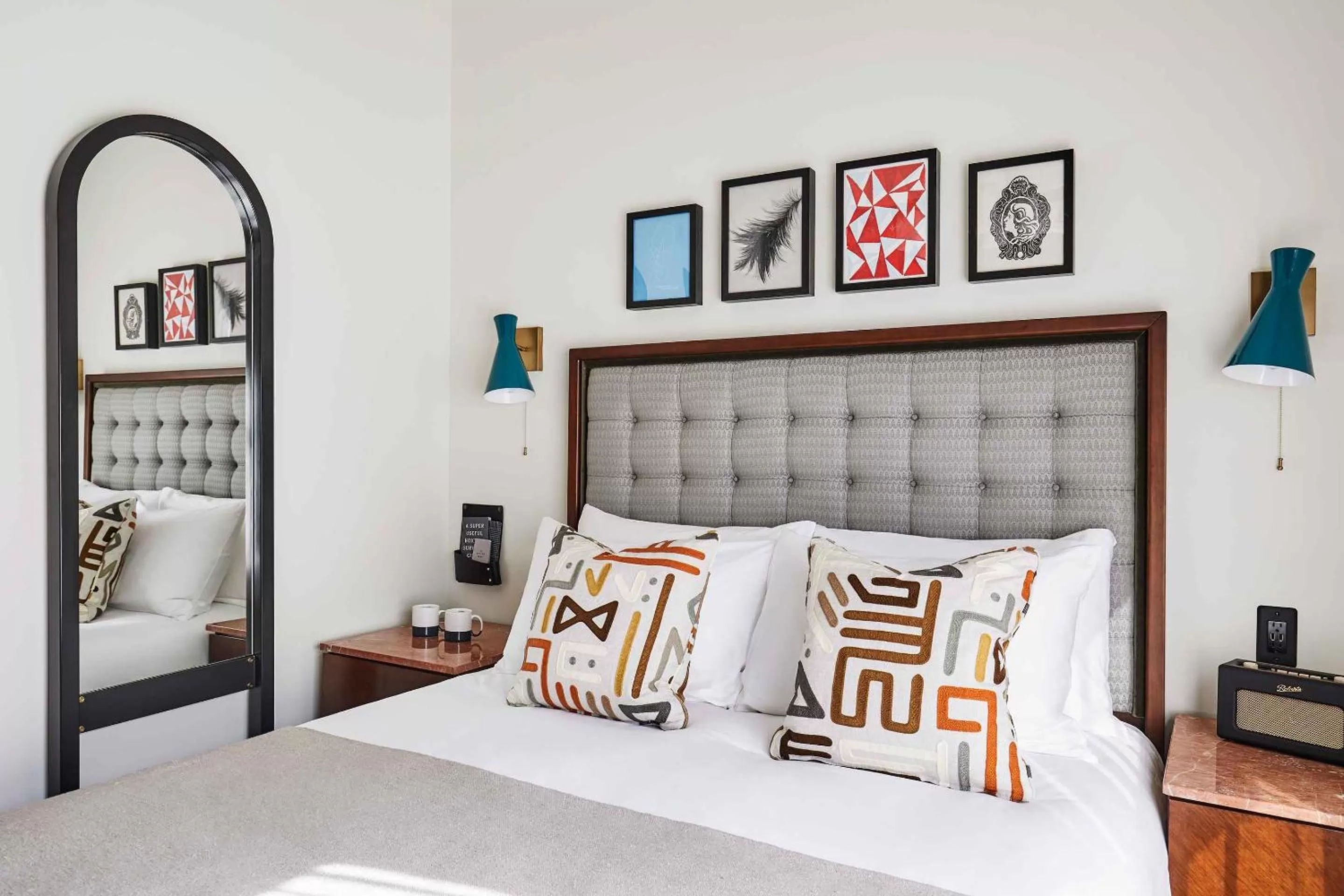 Photo of the whole room, Bed in The Hoxton, Portland