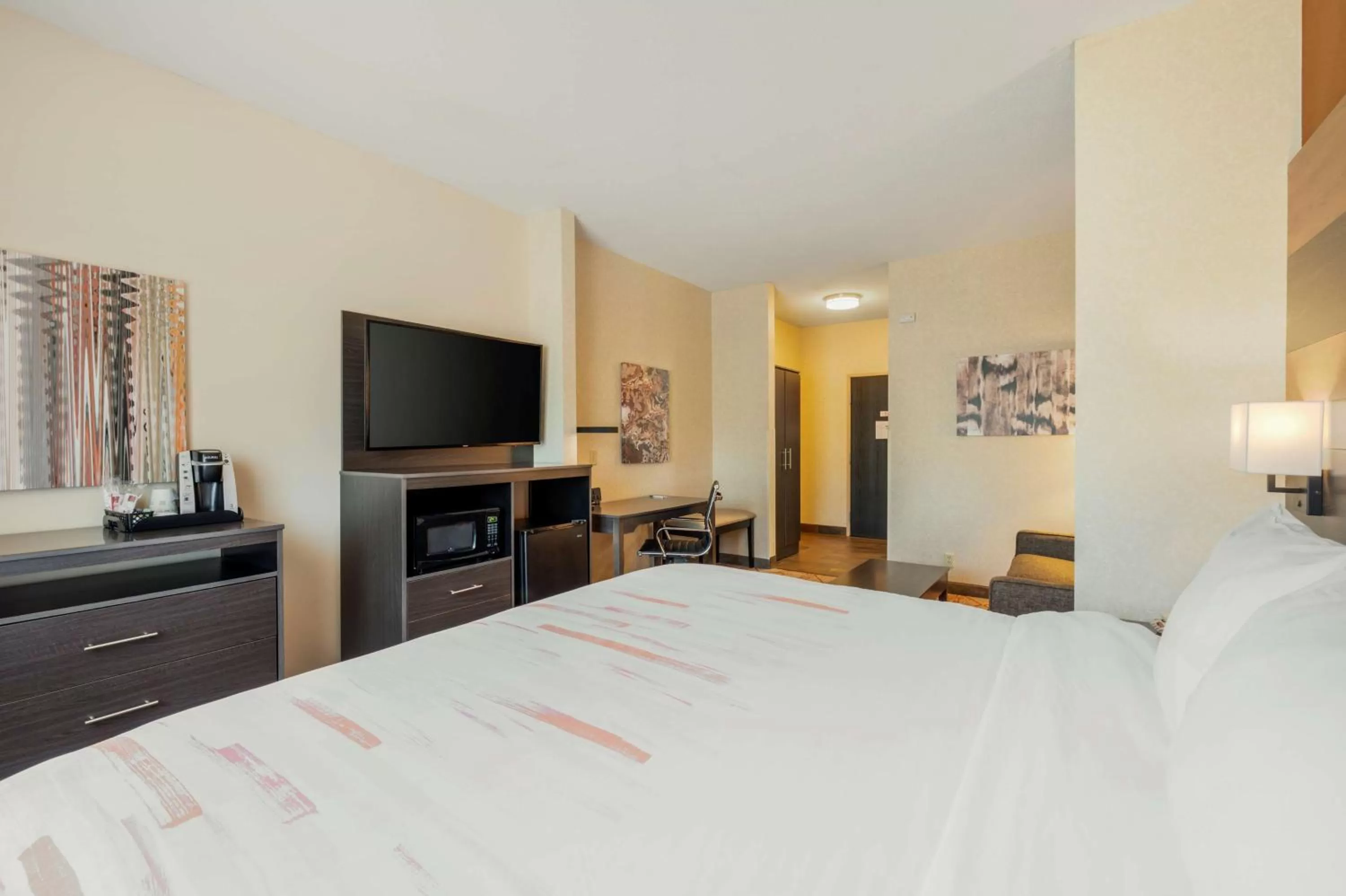 Photo of the whole room, Bed in Best Western Plus Warsaw