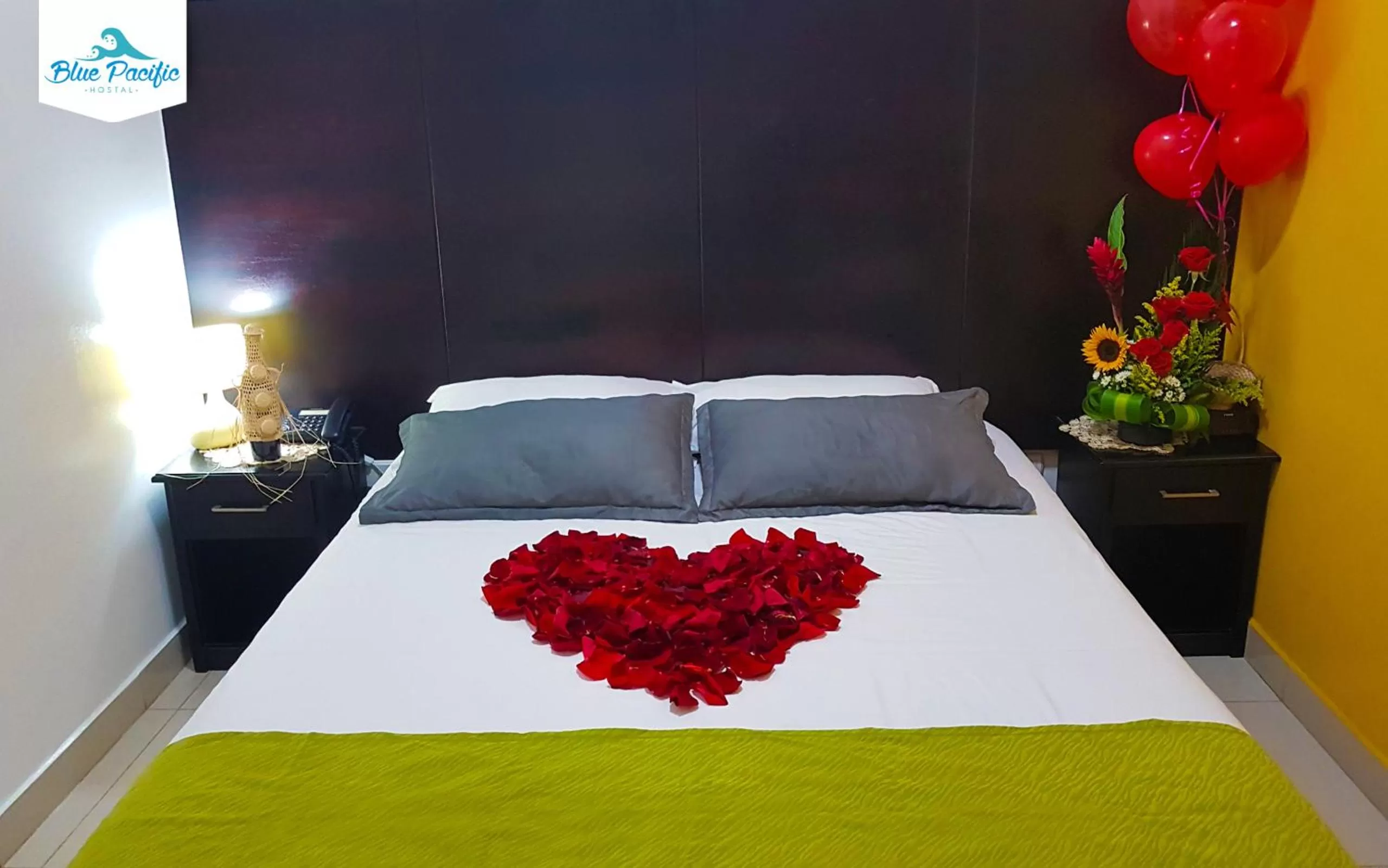 Bedroom, Bed in Hostal Blue Pacific