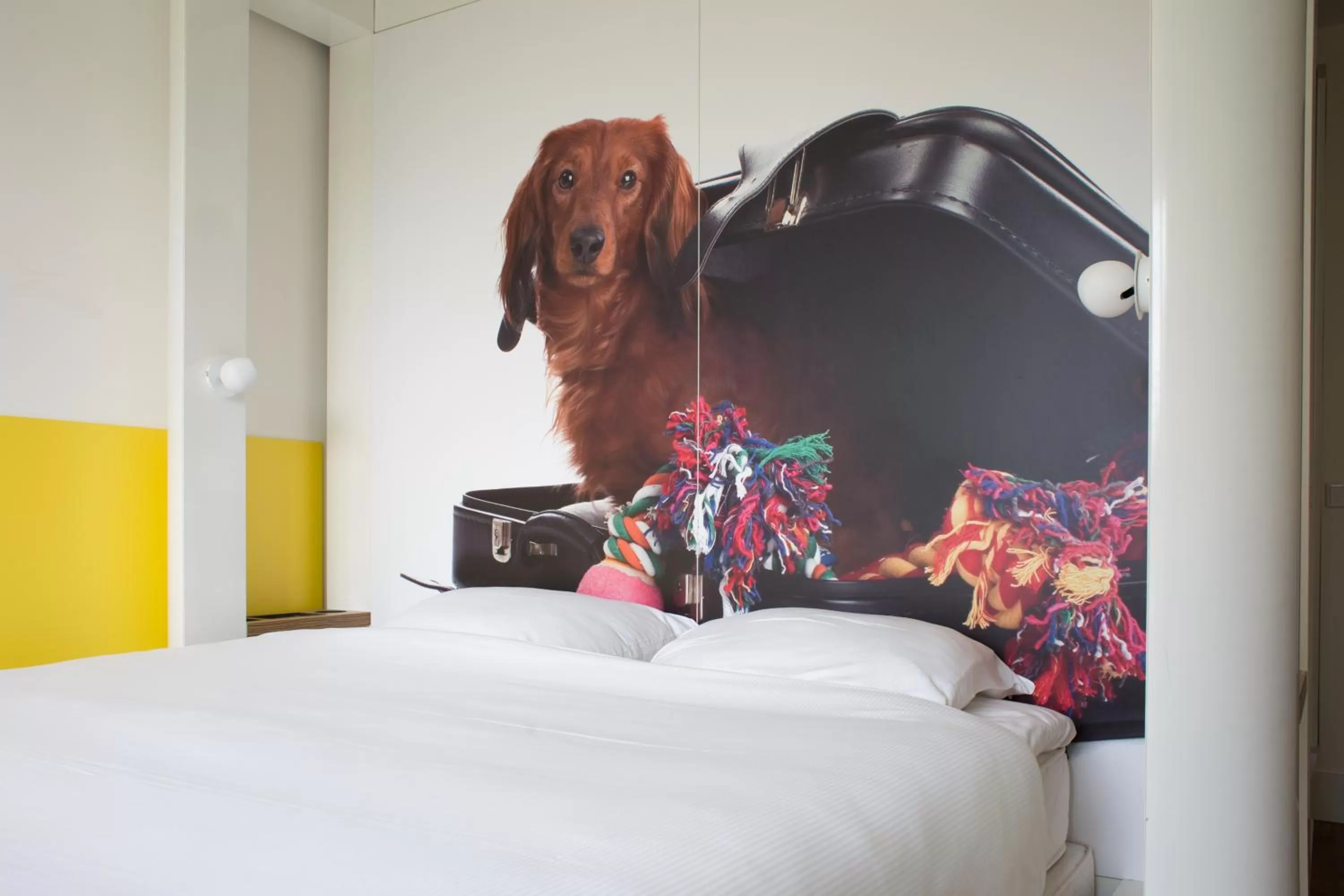 Bed in Qbic Amsterdam WTC