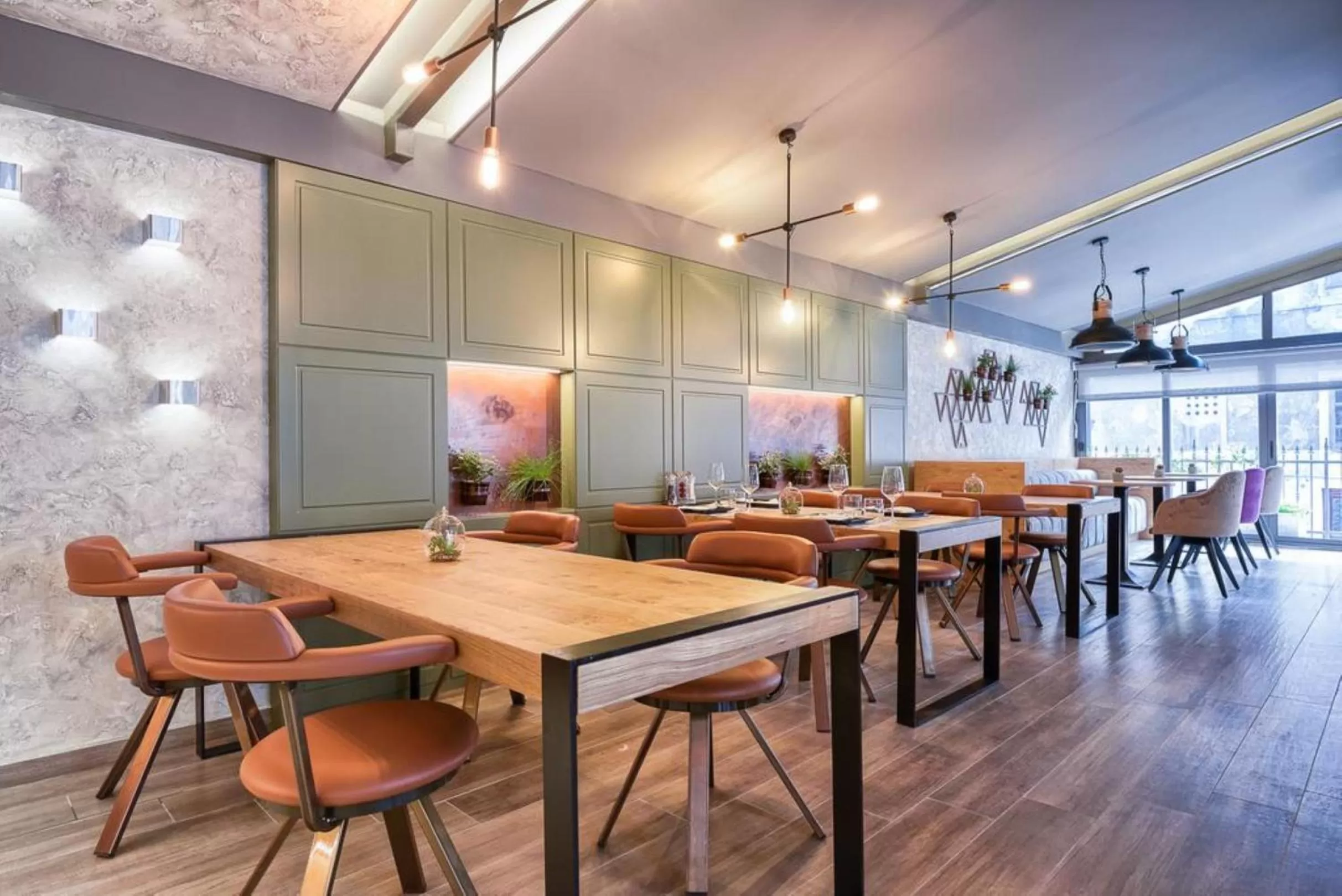 Restaurant/places to eat in Hotel Galija