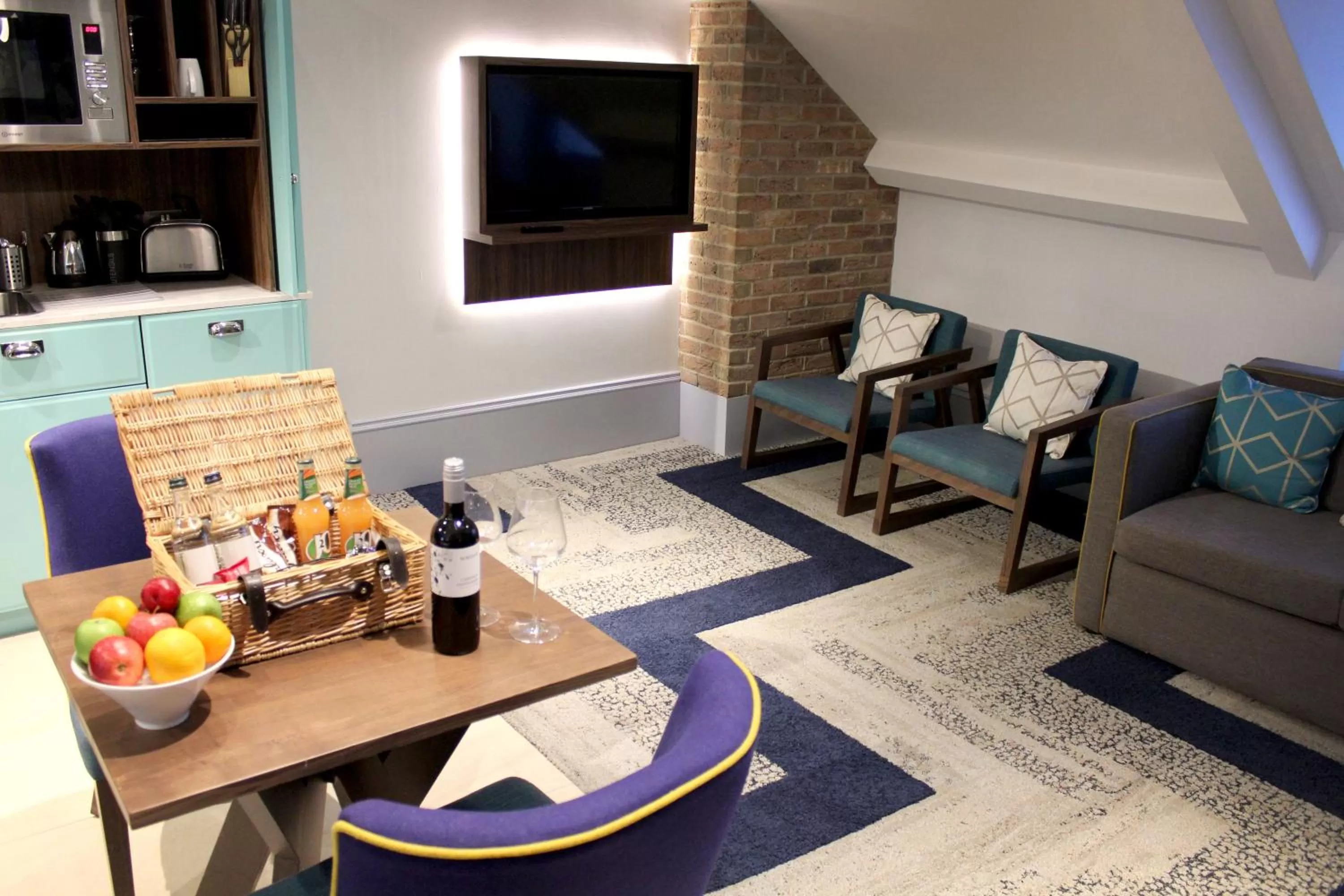 Coffee/tea facilities in 91 Aparthotel Jesmond Road