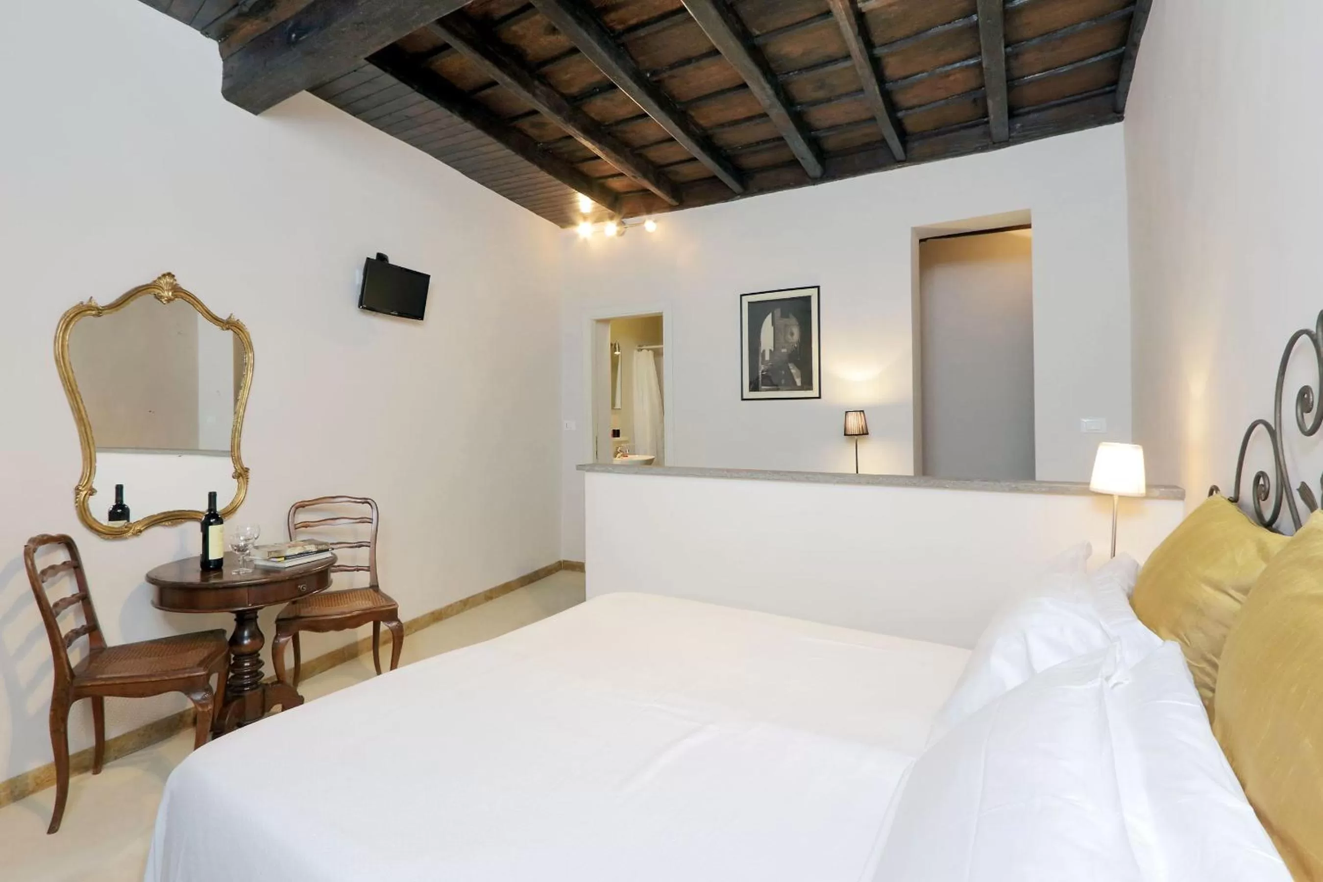 Photo of the whole room, Bed in Sangallo Rooms - Residenze Romanae
