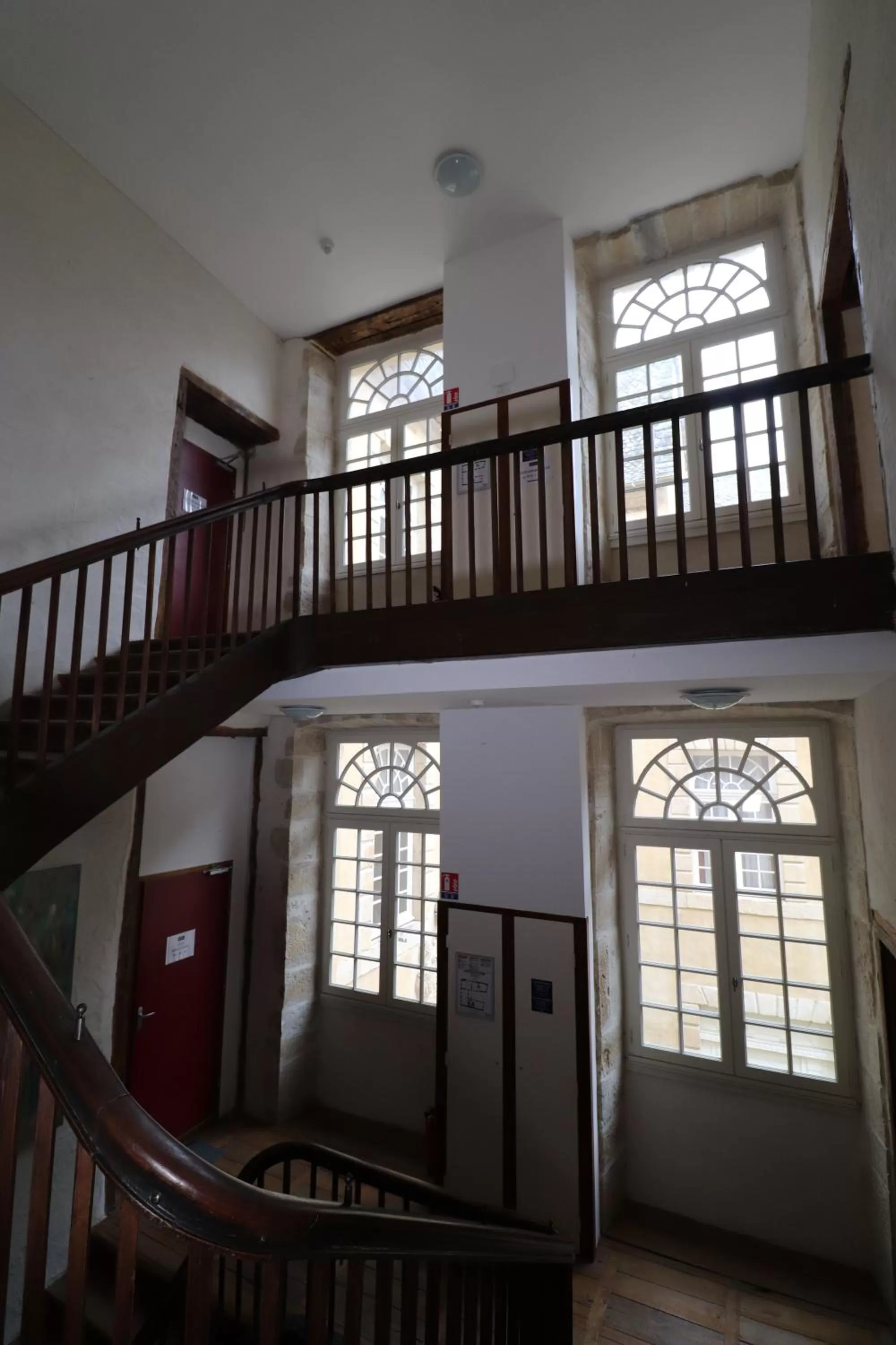 Inner courtyard view in Chateau Ricard