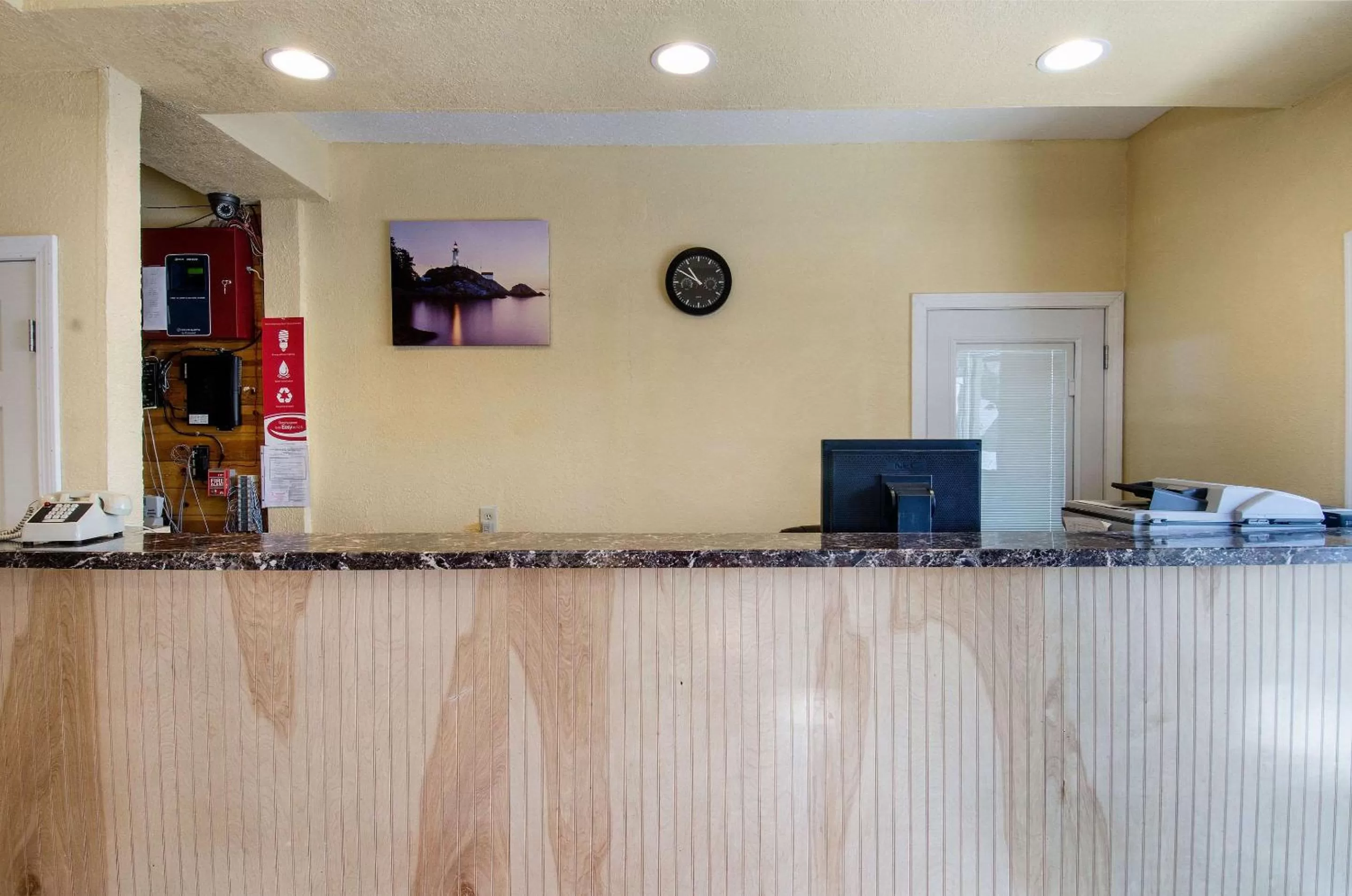 Lobby or reception in Econo Lodge West Yarmouth on Cape Cod