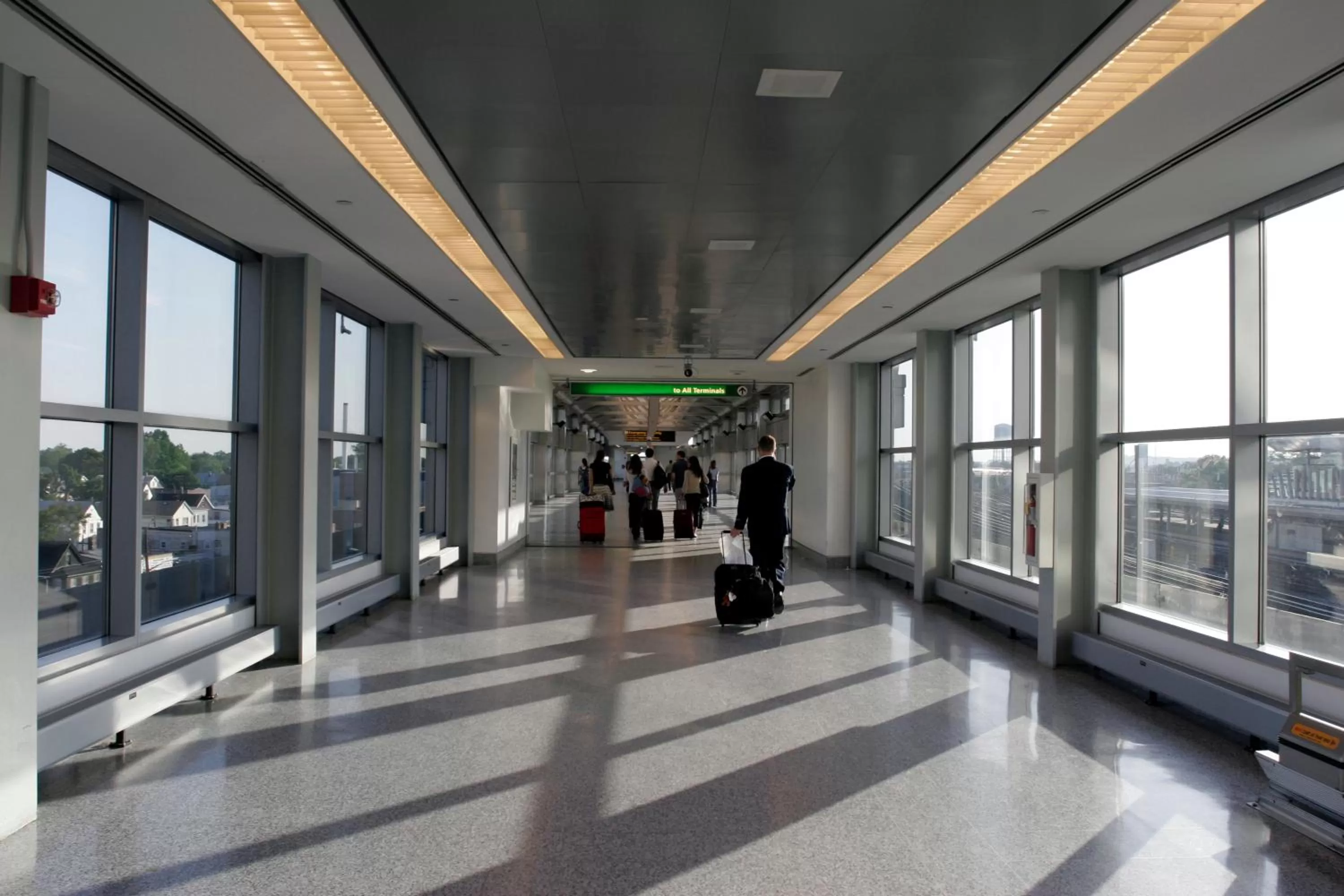 Day in DoubleTree by Hilton New York JFK Airport