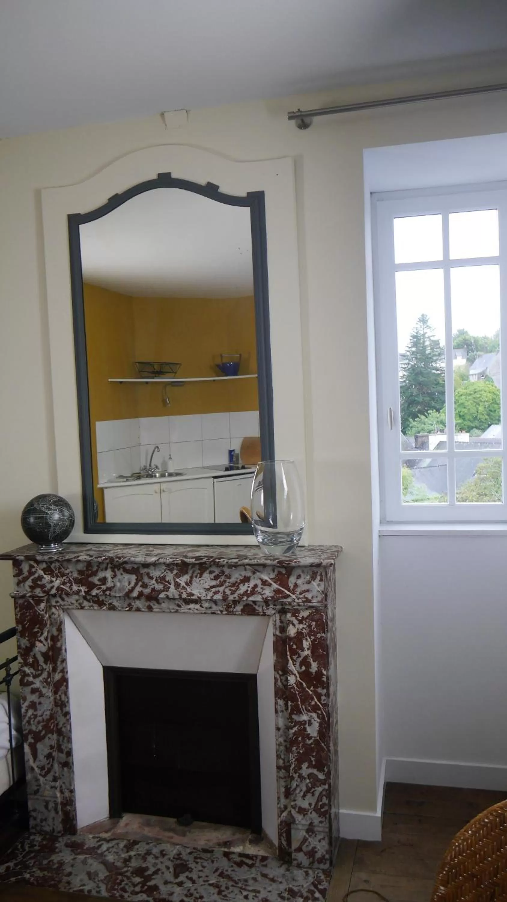 flat iron in Maison Castel Braz