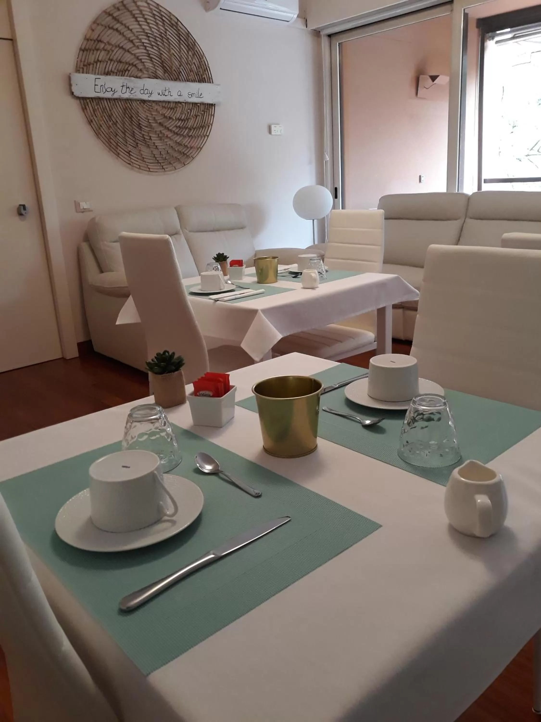 Communal lounge/ TV room in A Casa di Grace