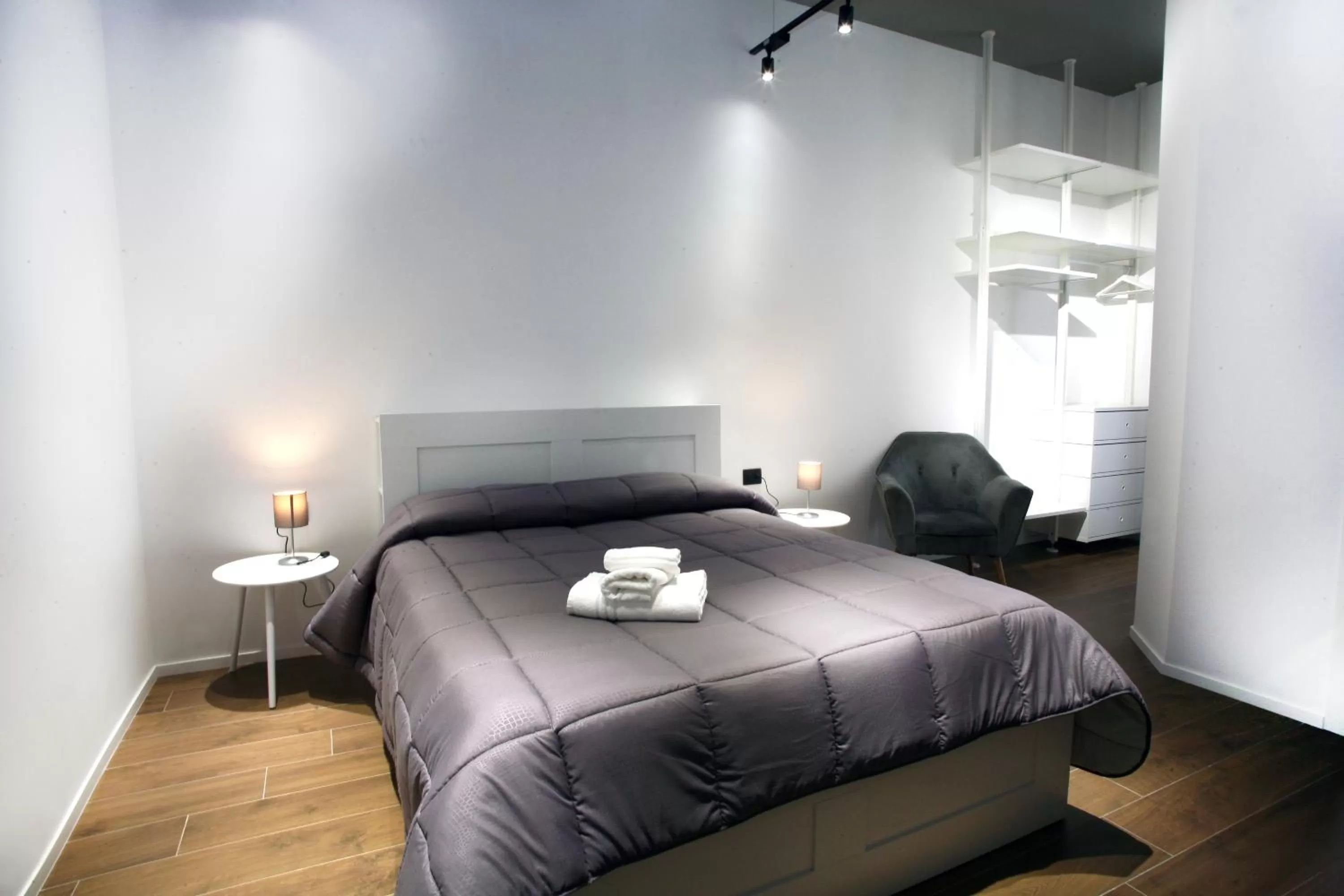 Photo of the whole room, Bed in Business Home Via Isonzo B&B