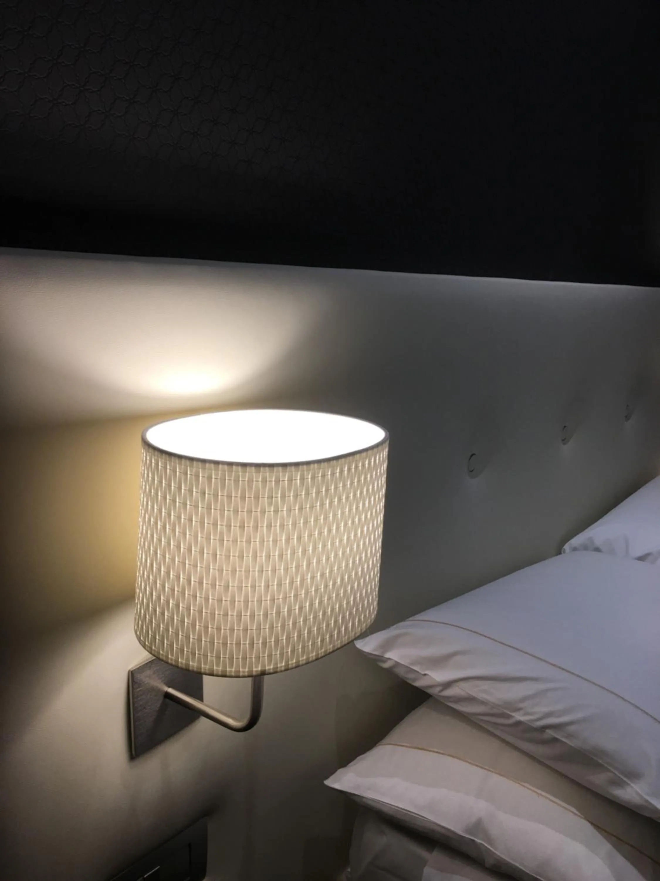 Living room, Bed in Piazza di Spagna Luxury Apartment