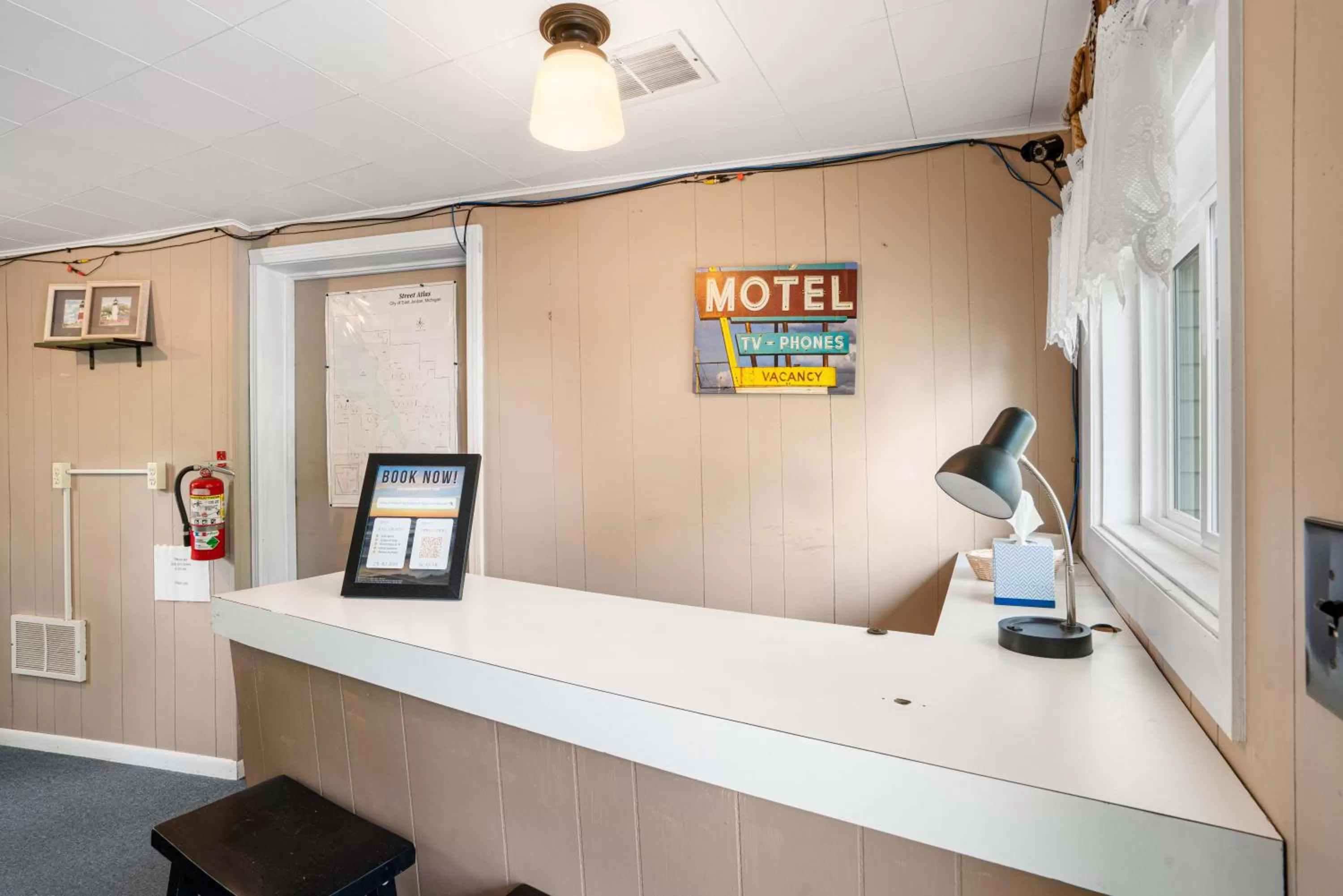 Logo/Certificate/Sign, Lobby/Reception in South Arm Retreats