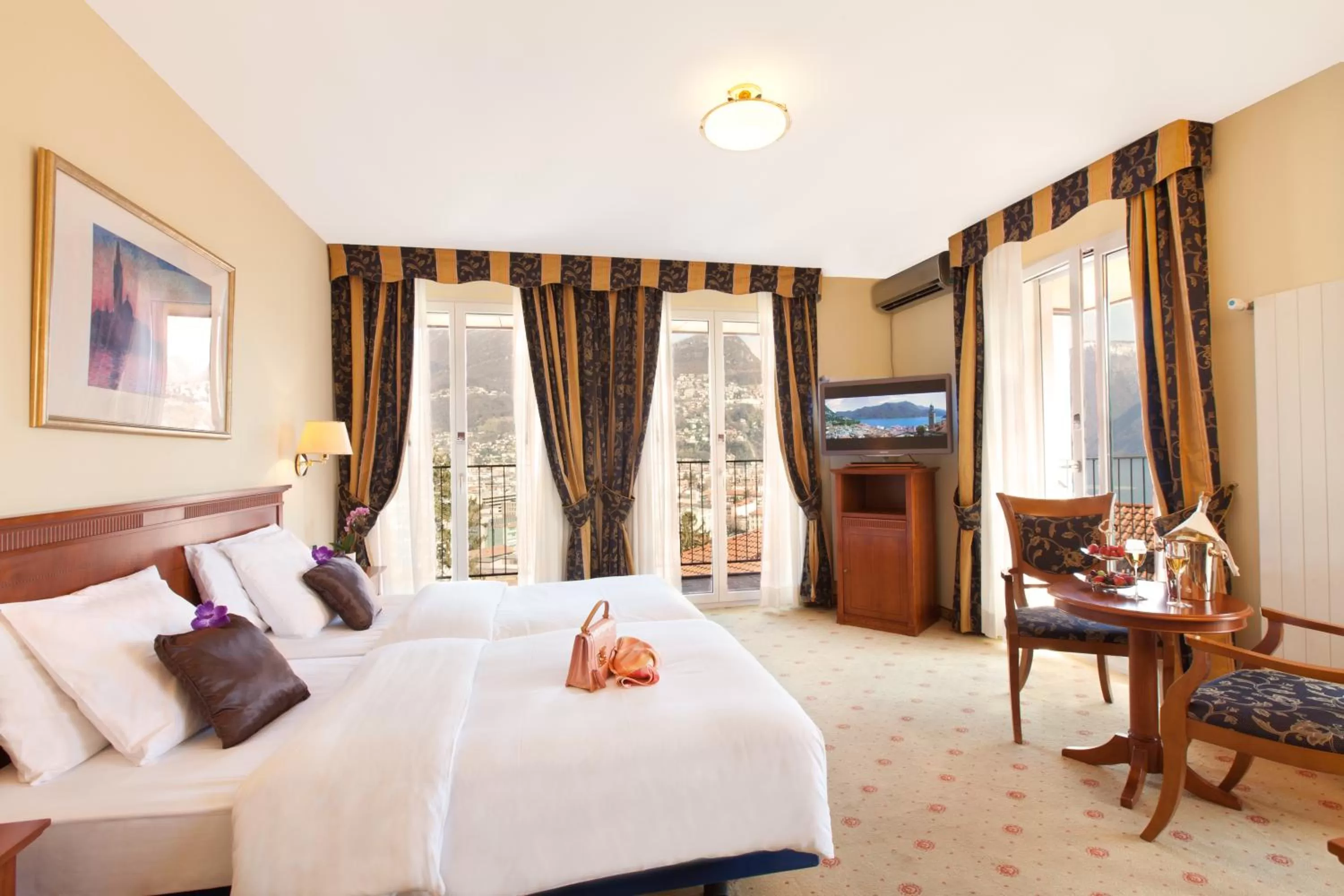 Photo of the whole room, Bed in Hotel Federale