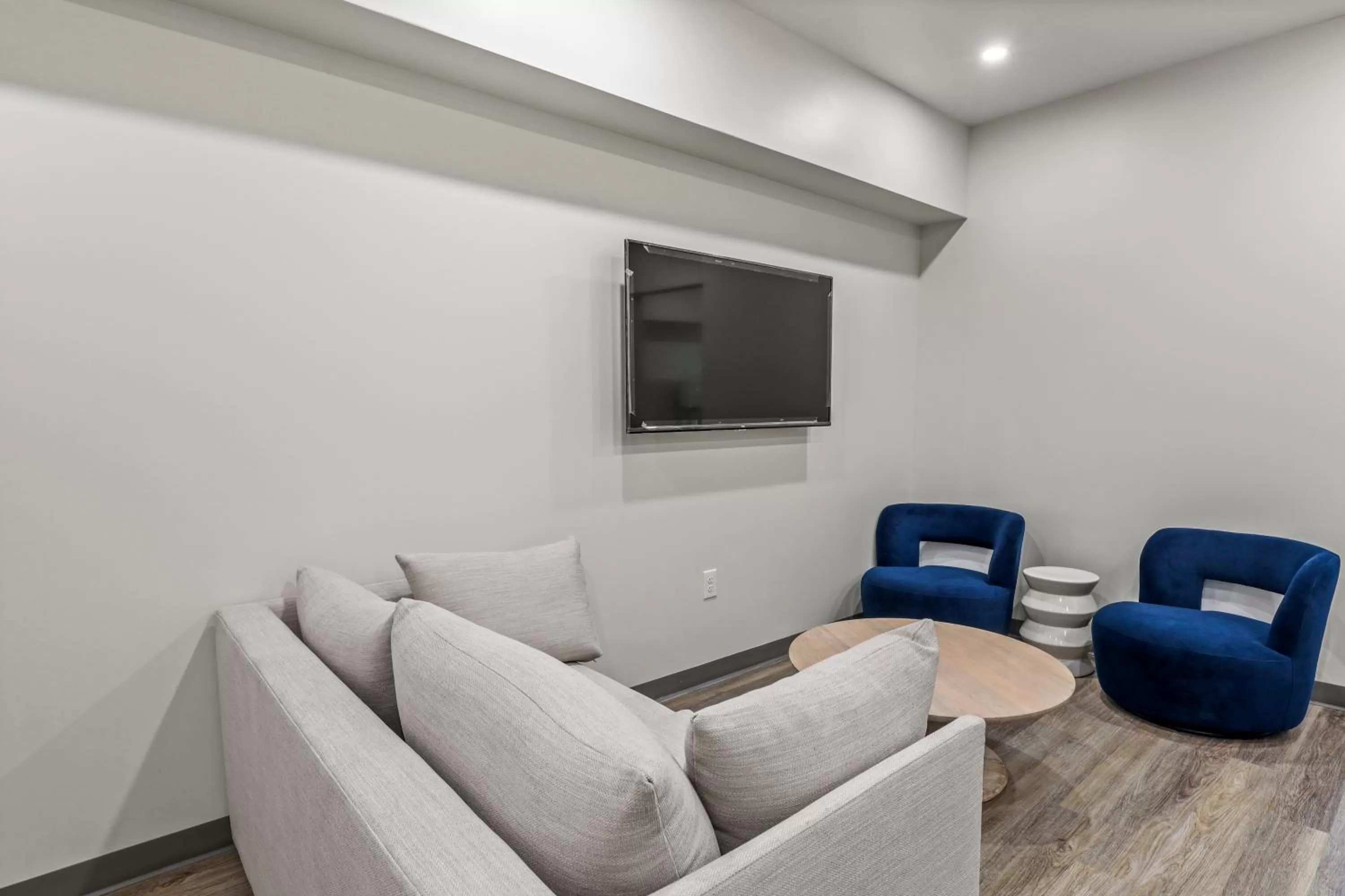 TV and multimedia in Seaport Suites