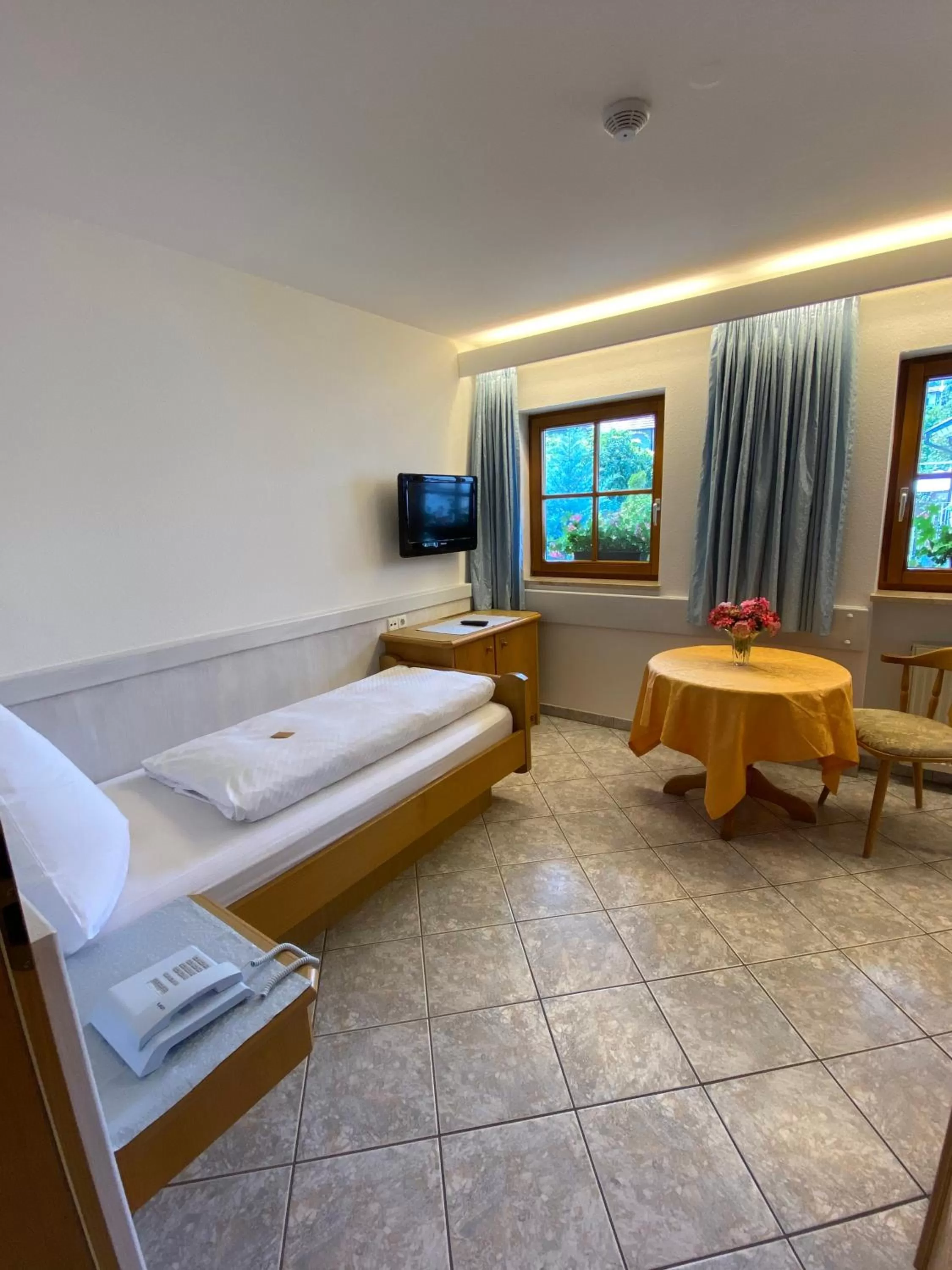 Bedroom in Hotel Haus Seehang