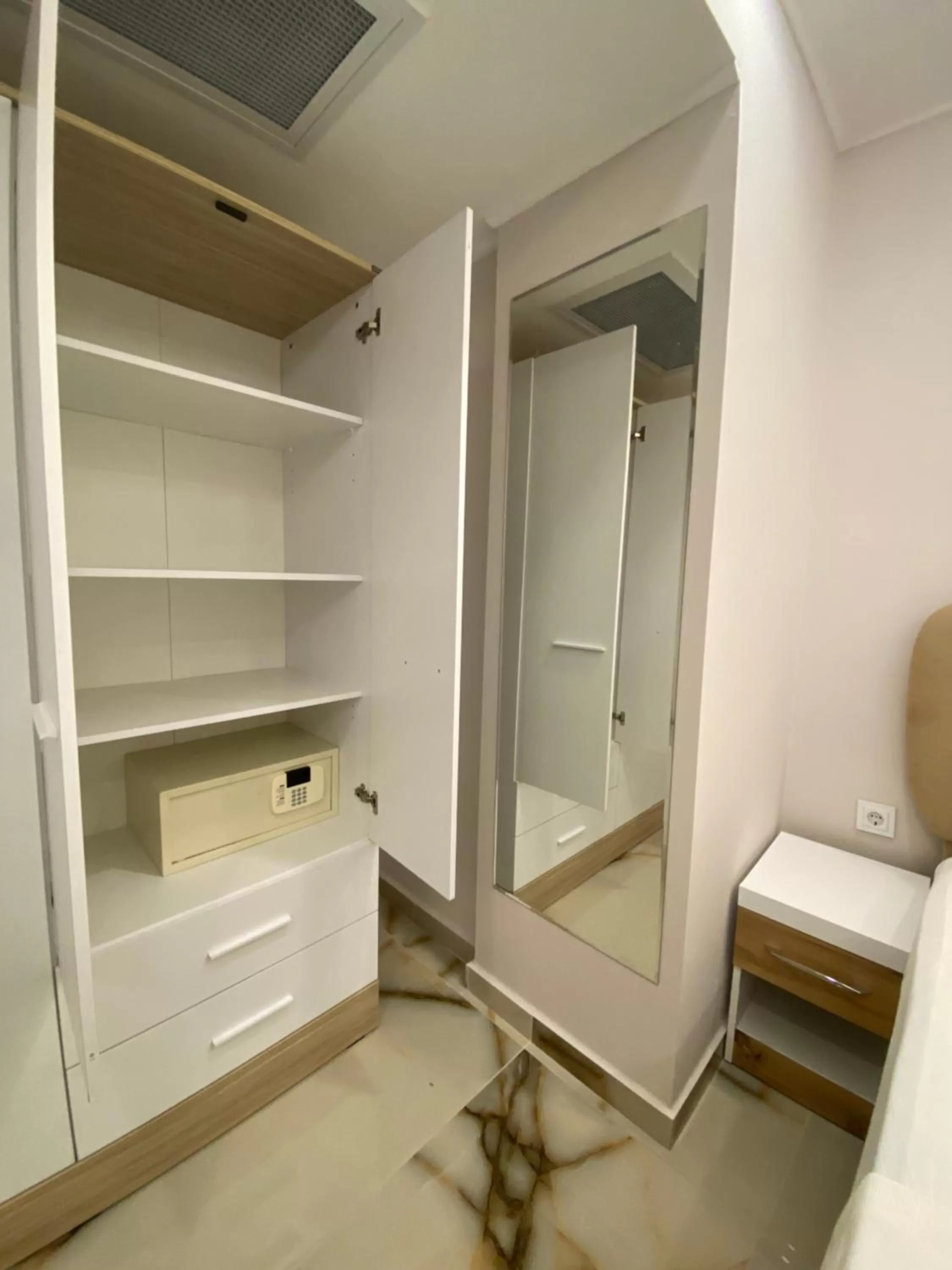 Bathroom in Huma Elite Hotel