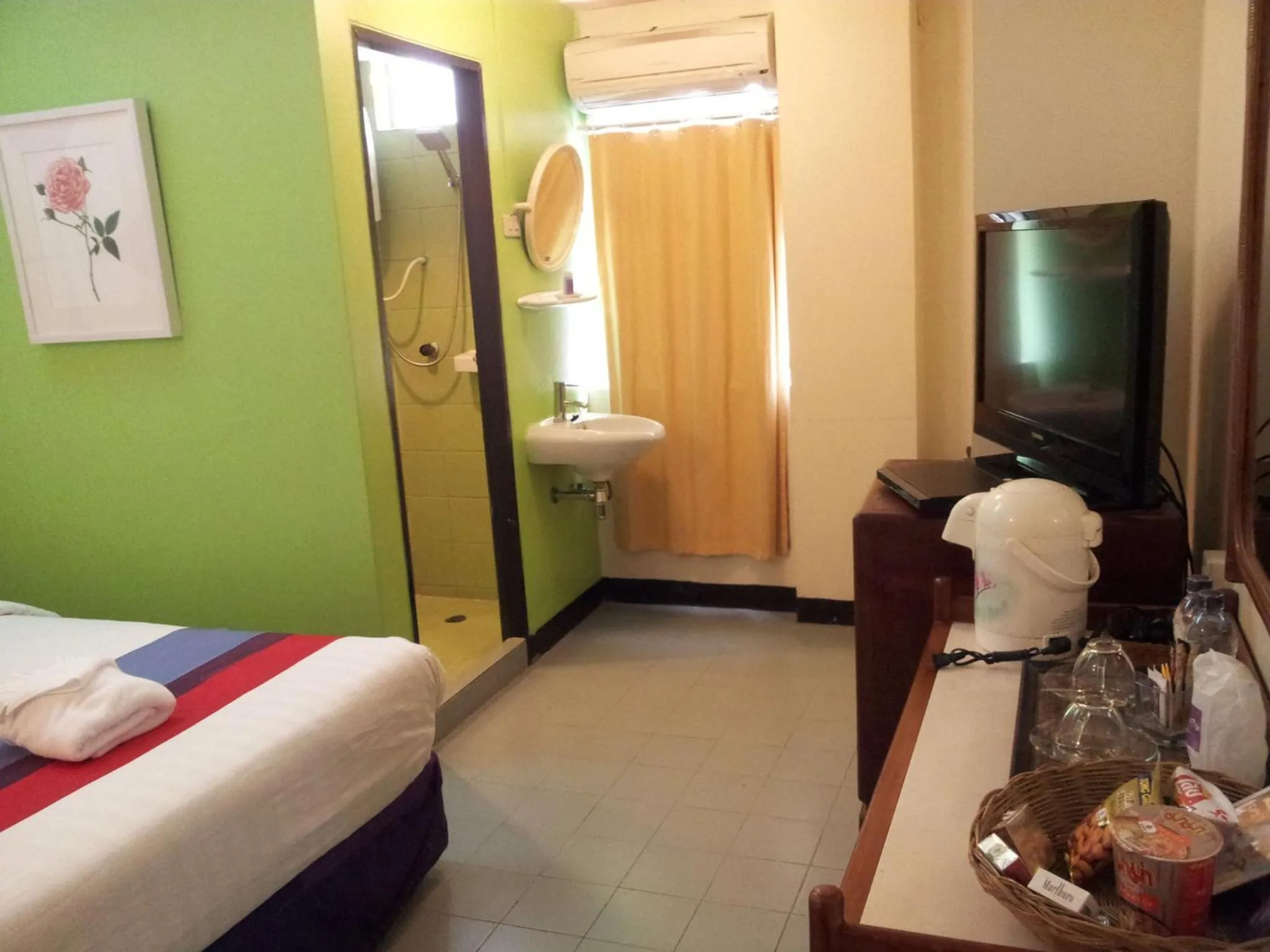 Bedroom, Bed in Sawasdee Sukhumvit Inn