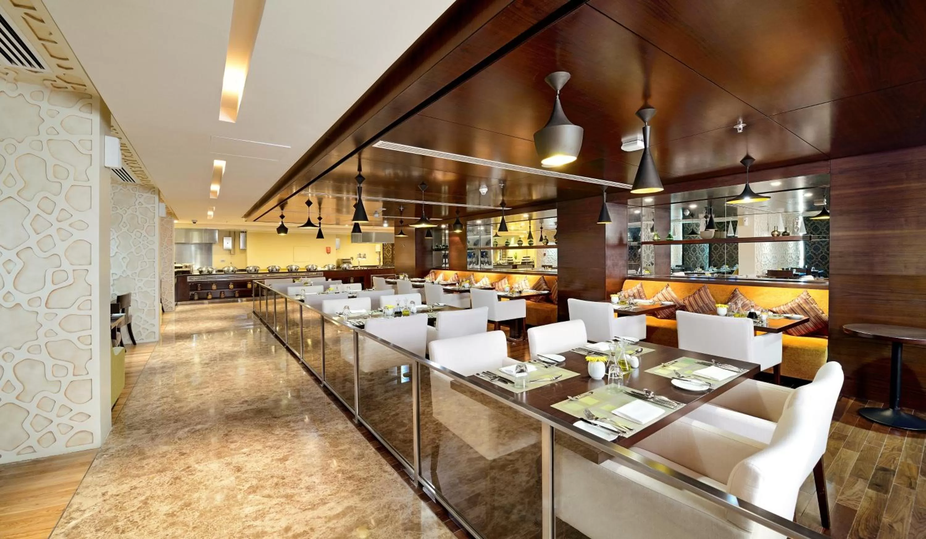Restaurant/places to eat in Copthorne Hotel Sharjah