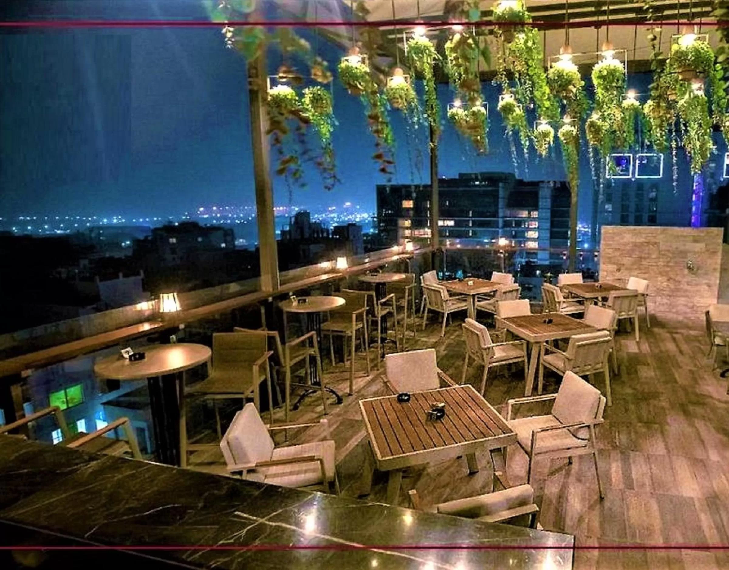 Property building in Best Western PLUS Runway