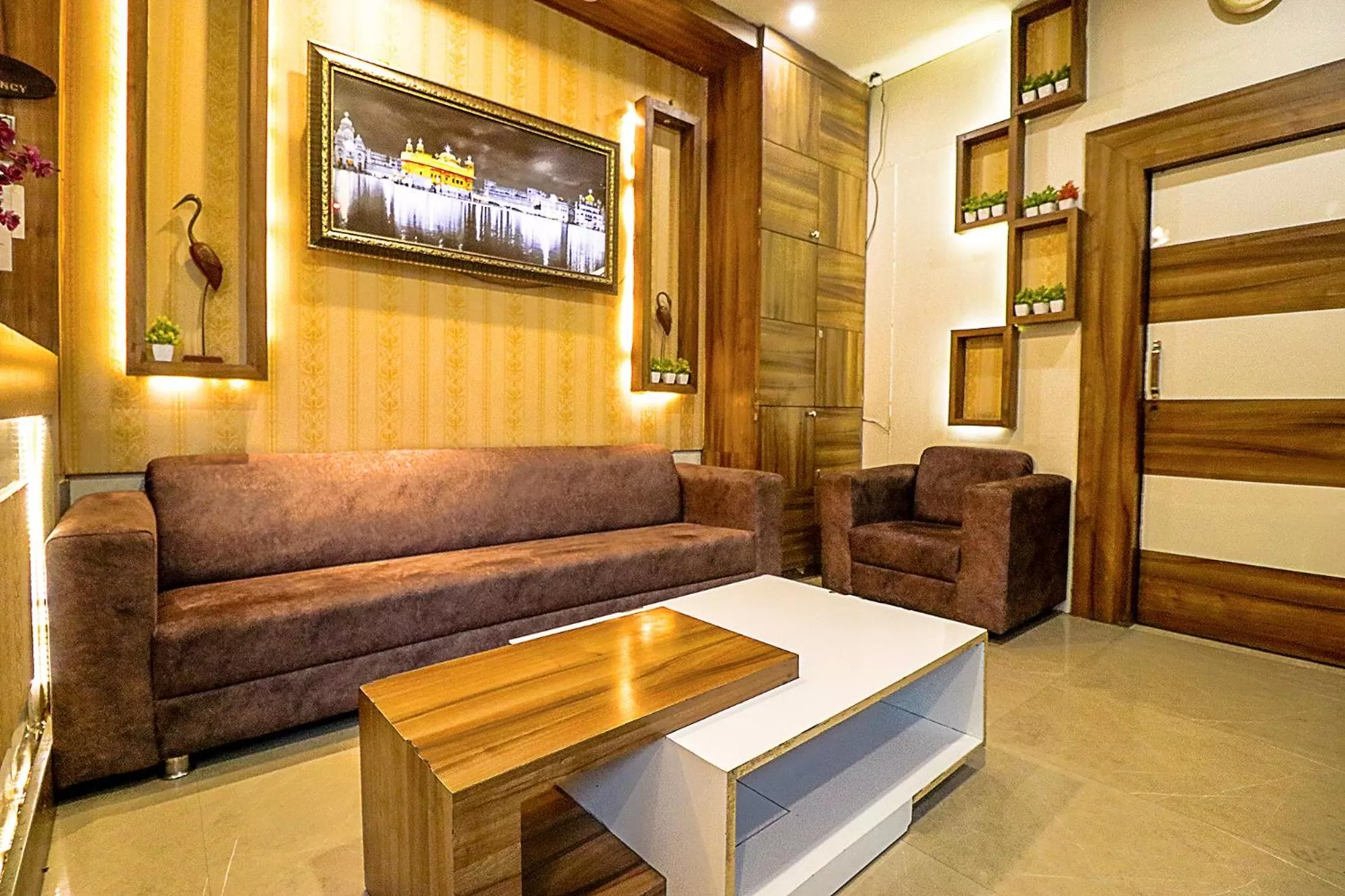Living room, Seating Area in FabHotel Amritsar Residency